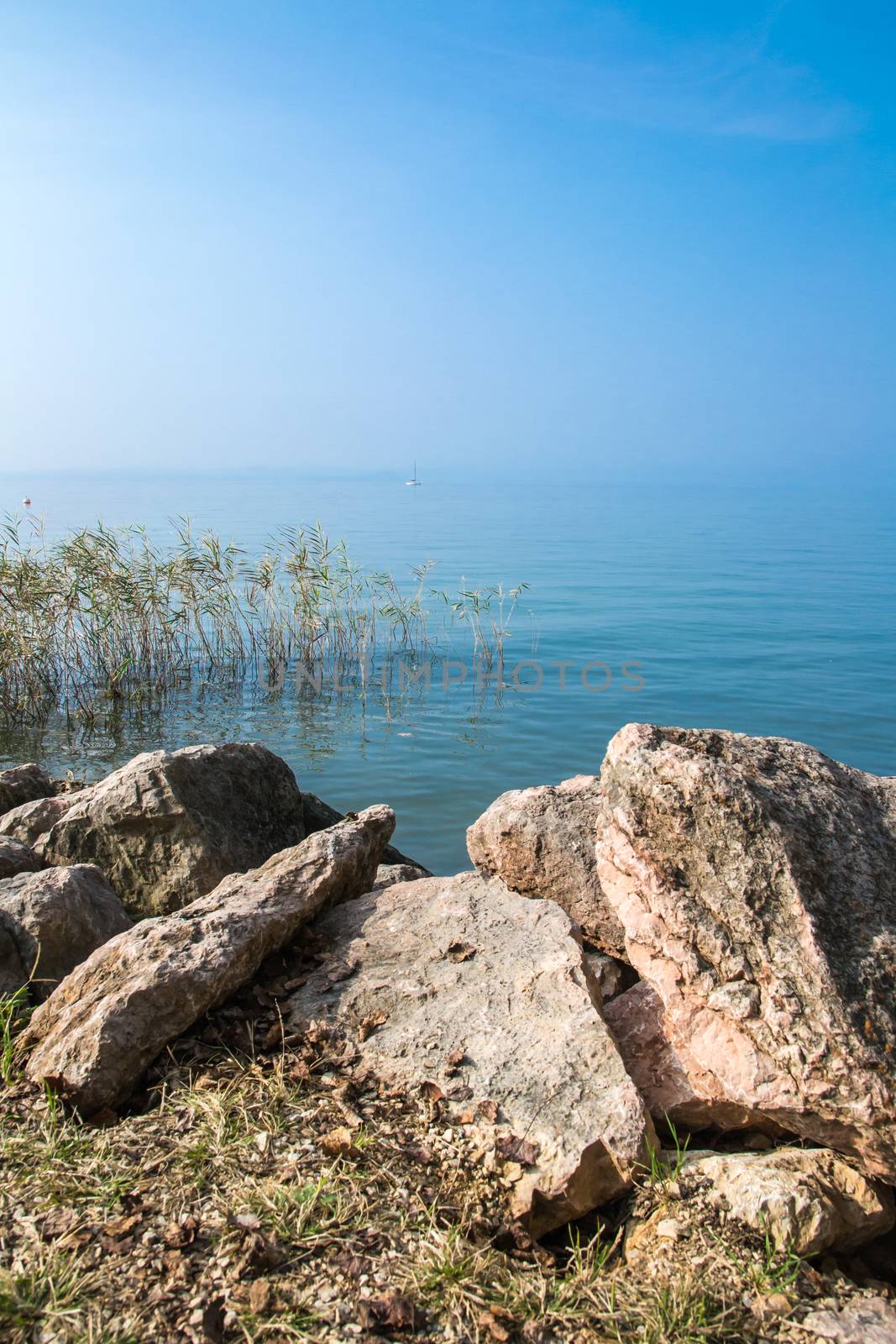 garda lake view from the est side