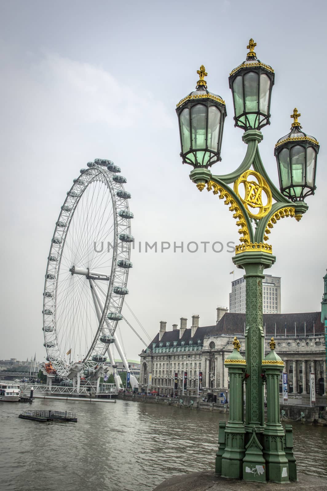 London Millennium wheel by Isaac74