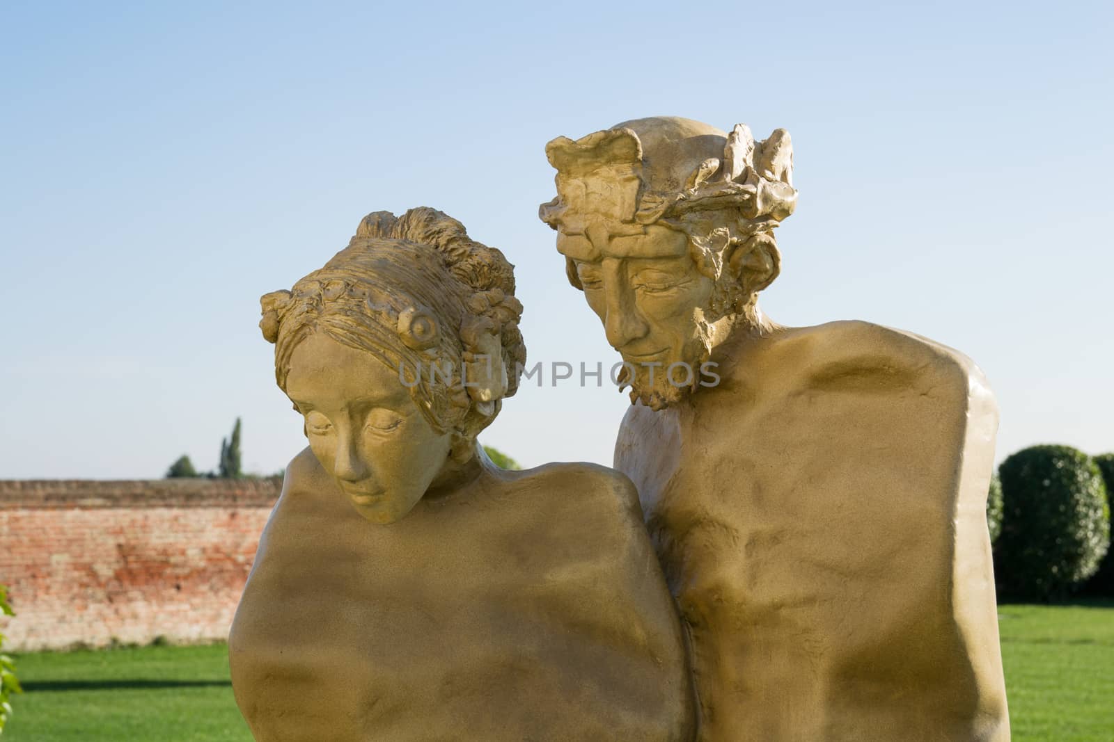 classic golden sculptures by Isaac74