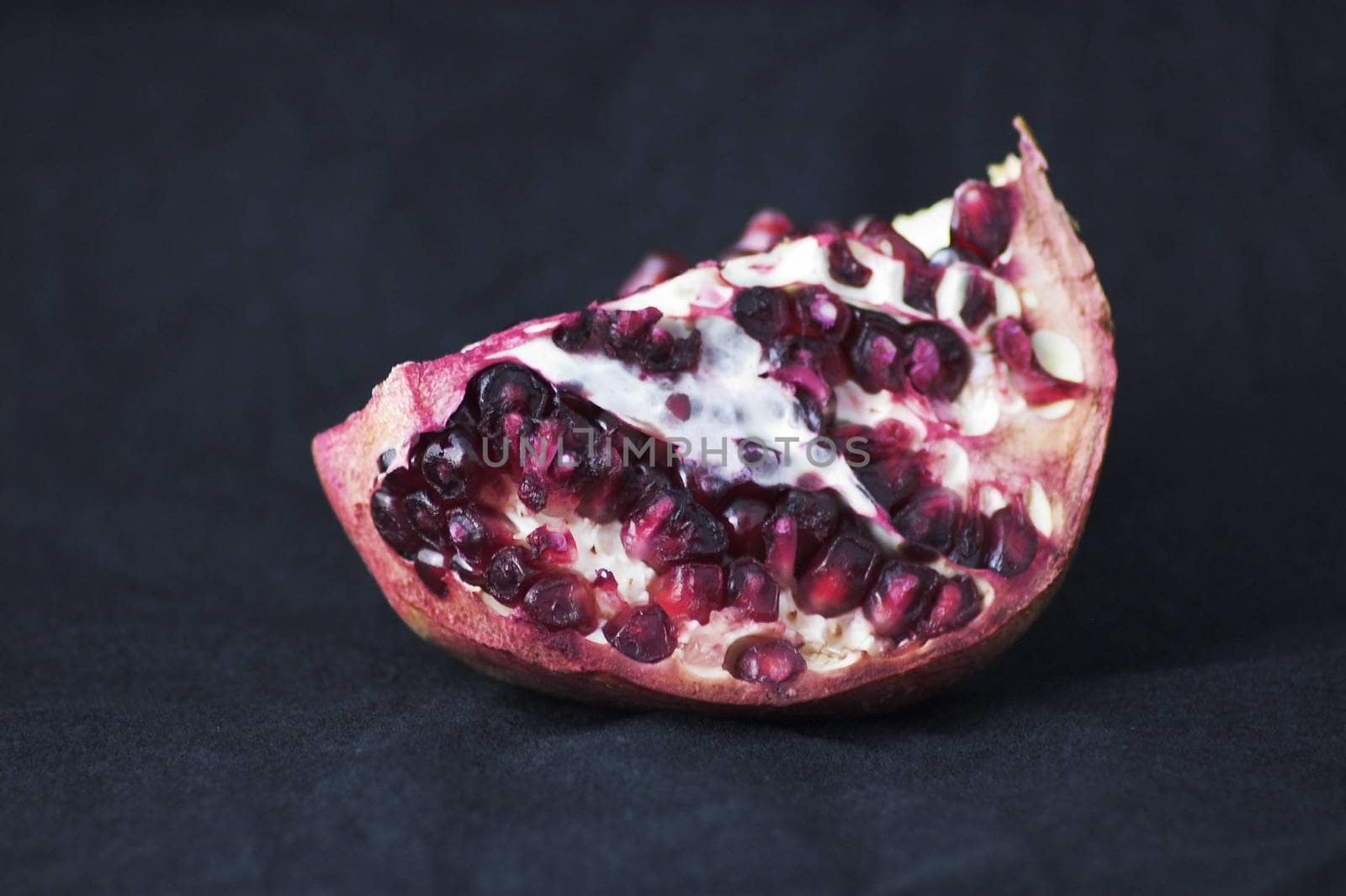 Pomengranate by javax