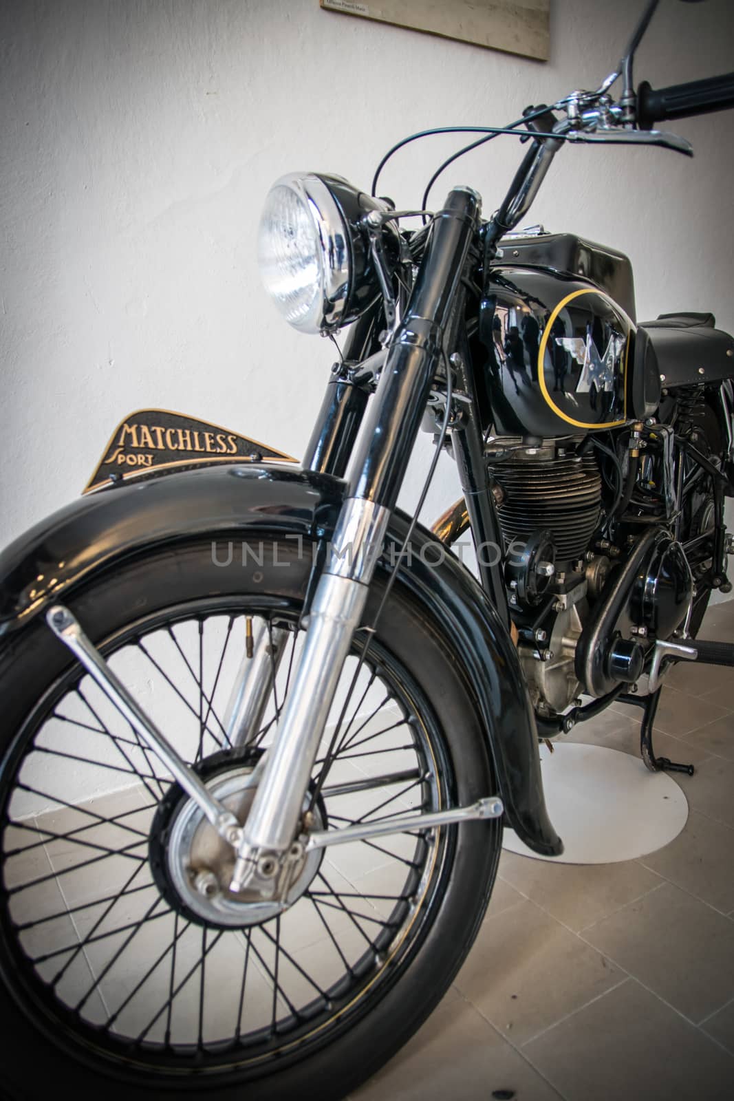 Exhibition of vintage motorcycles by Isaac74