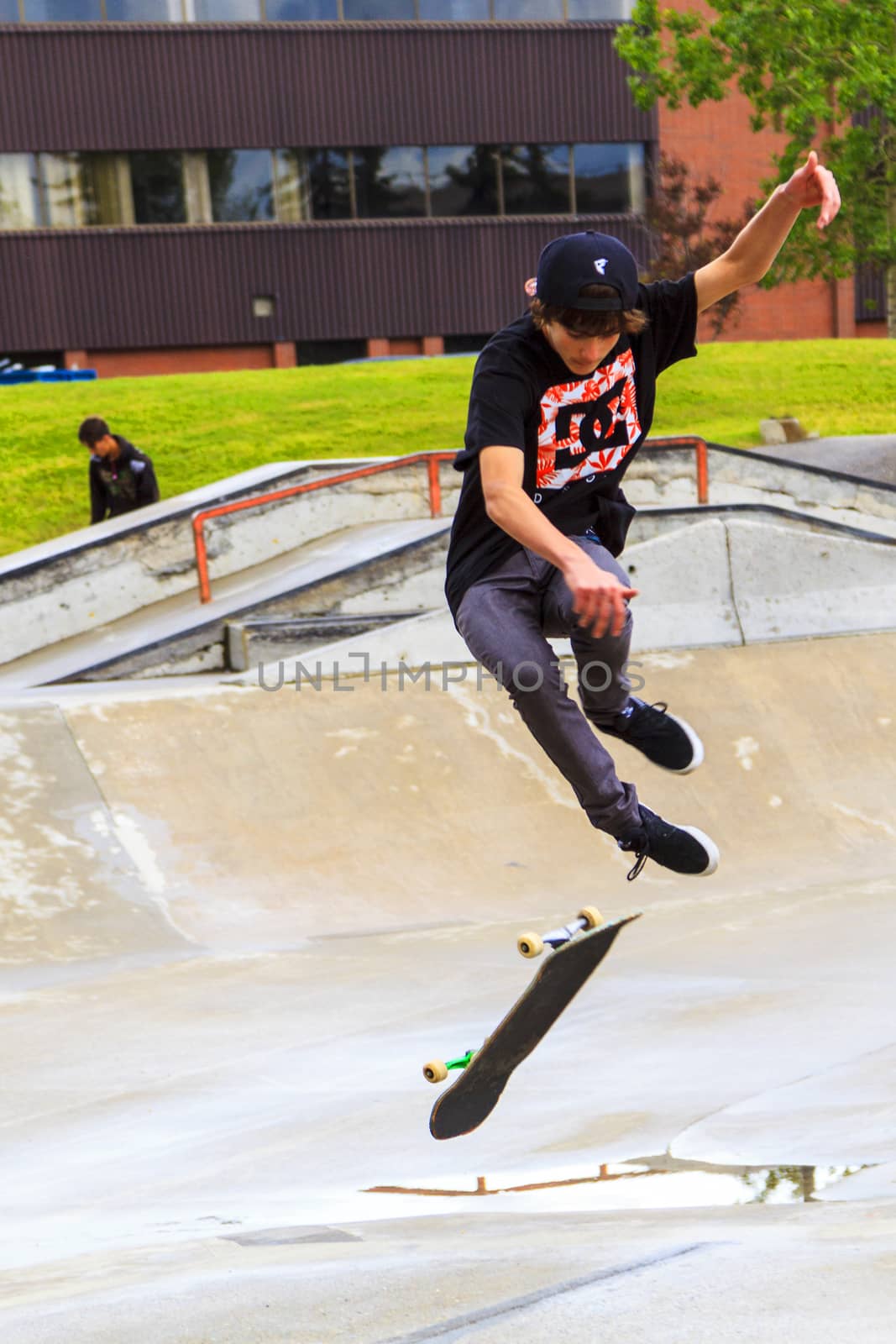 Skateboarding by Imagecom