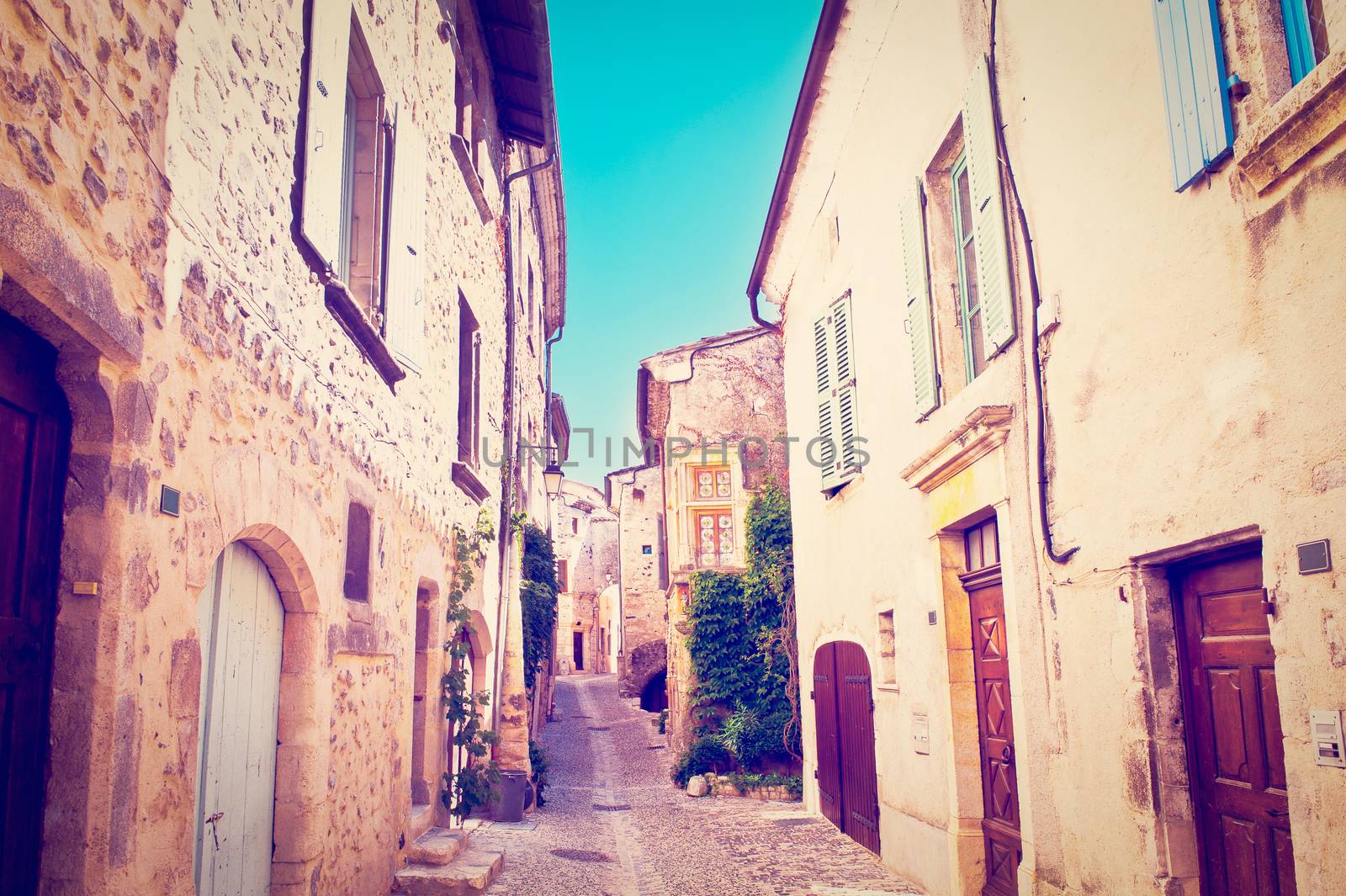 Street of the Medieval Rochemaure, Instagram Effect