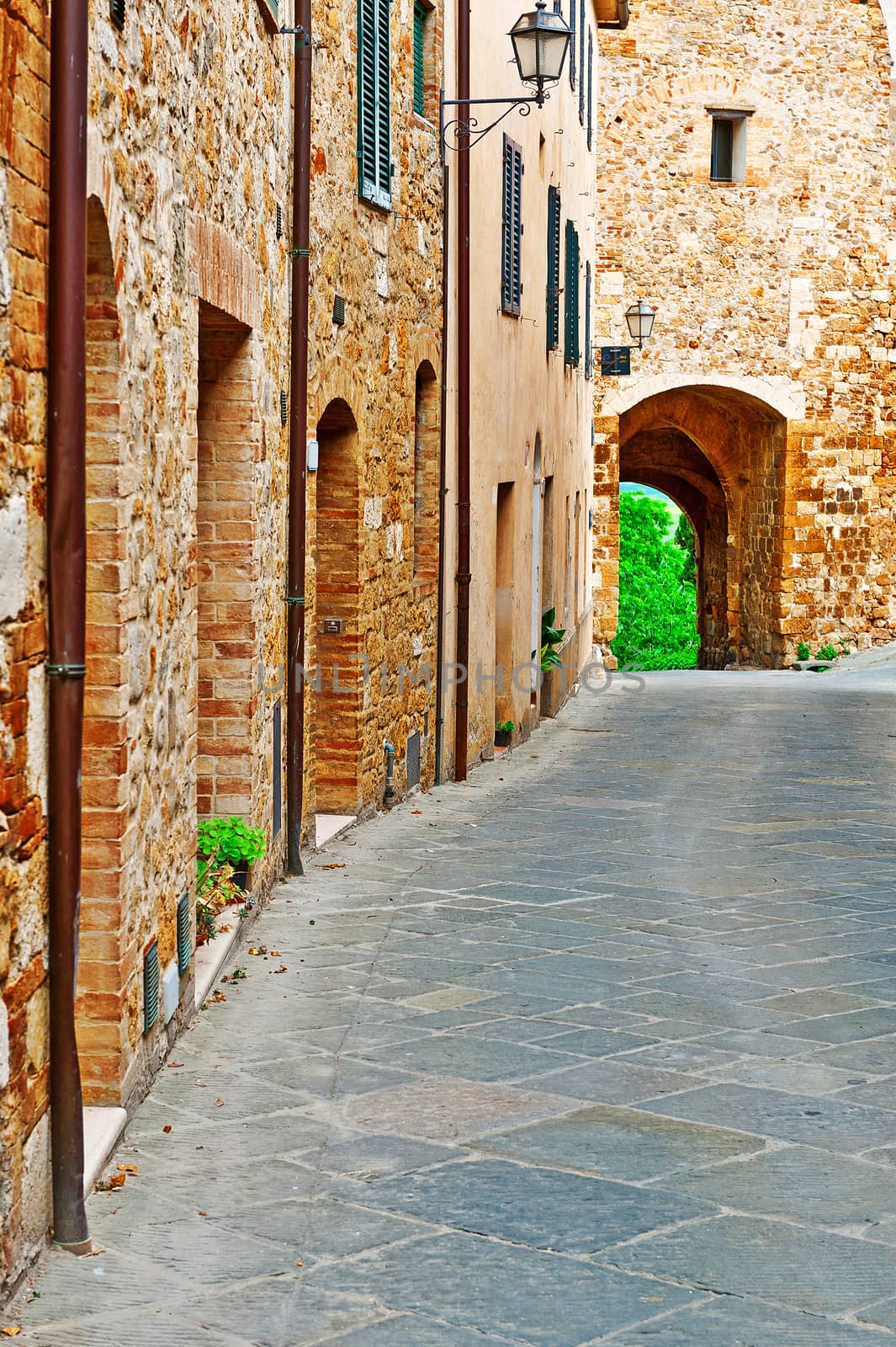 Narrow Alley in Italian City of Cetona