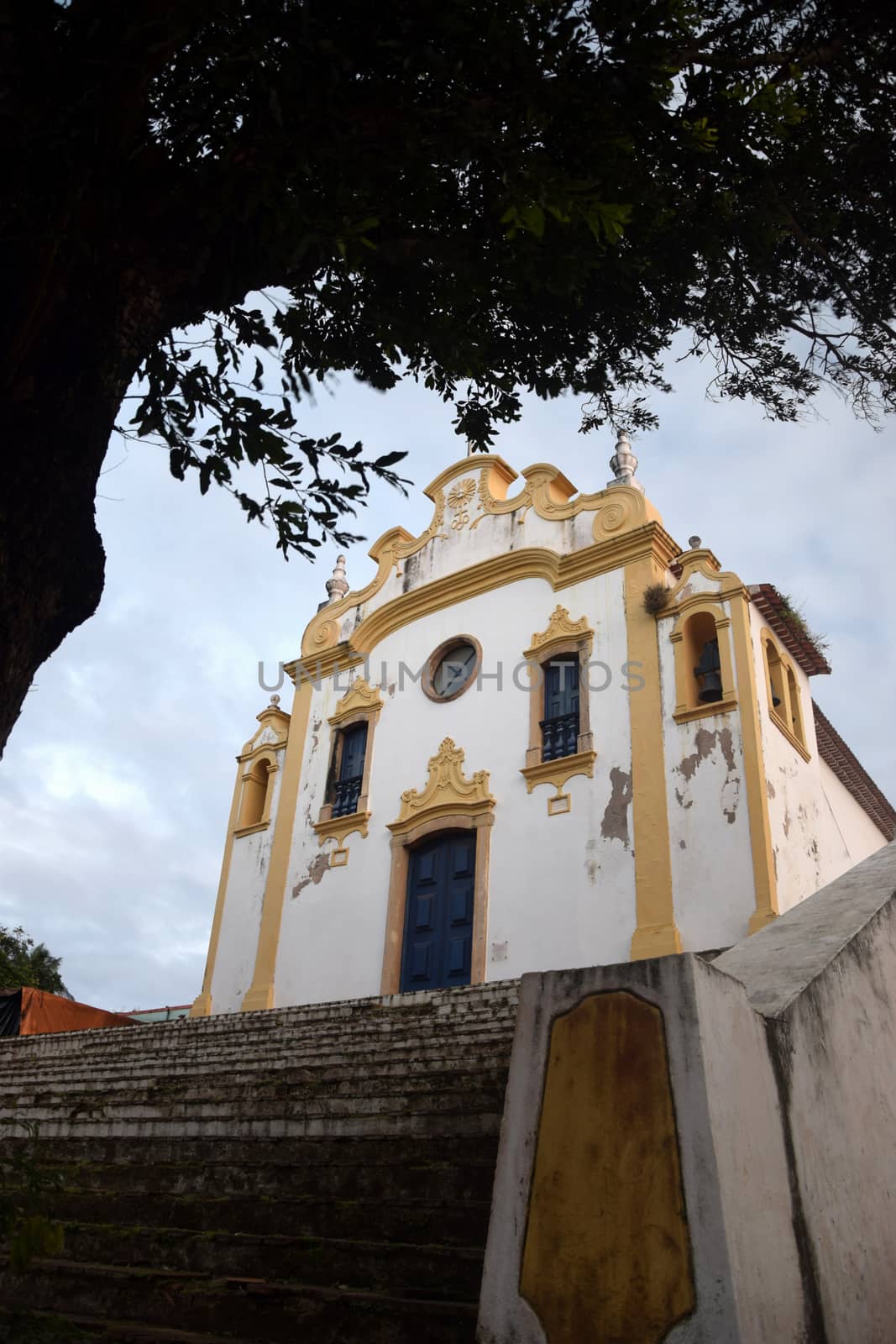 Antique church in Fernando de Noronha,Brazil by eldervs