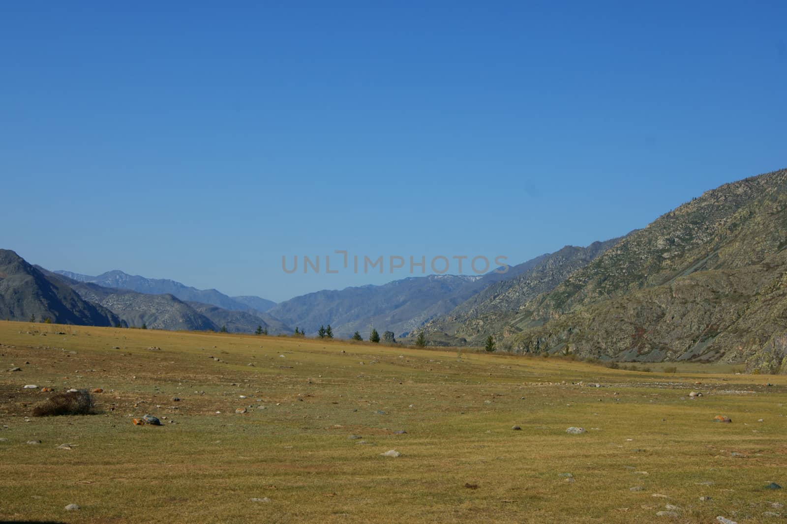 Mountain landscape on Altai autumn.Mountain Altai at October