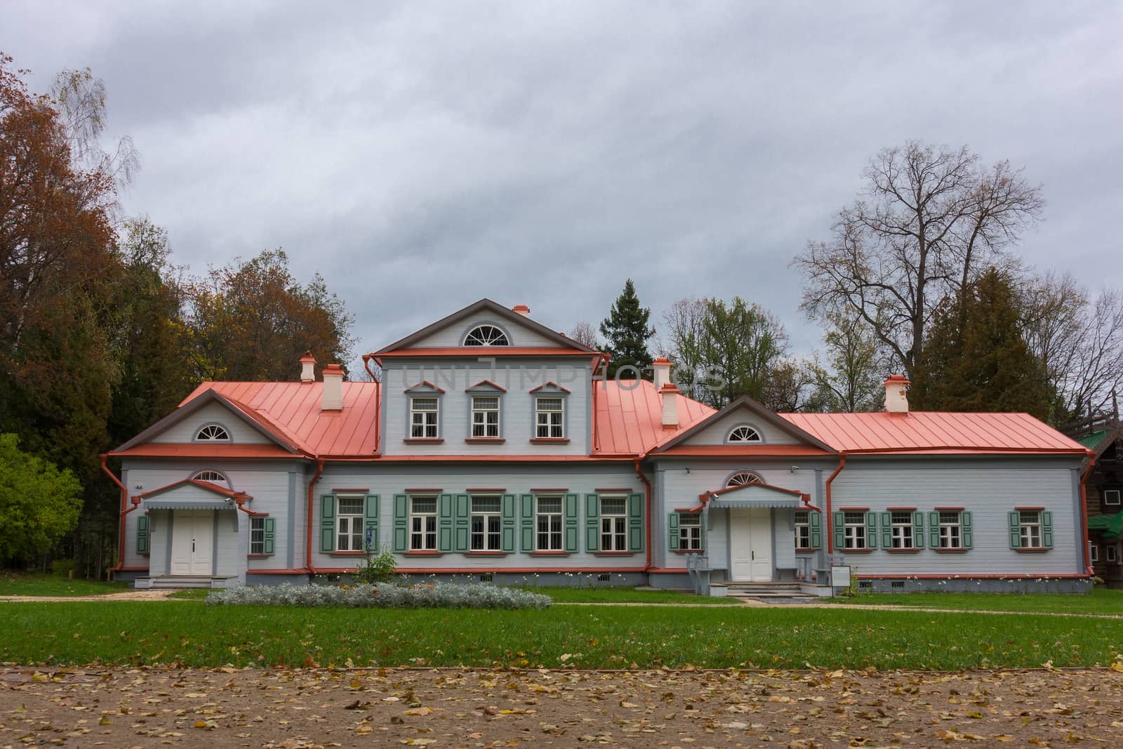 Pictured Reserve Abramtsevo house is located in the reserve.