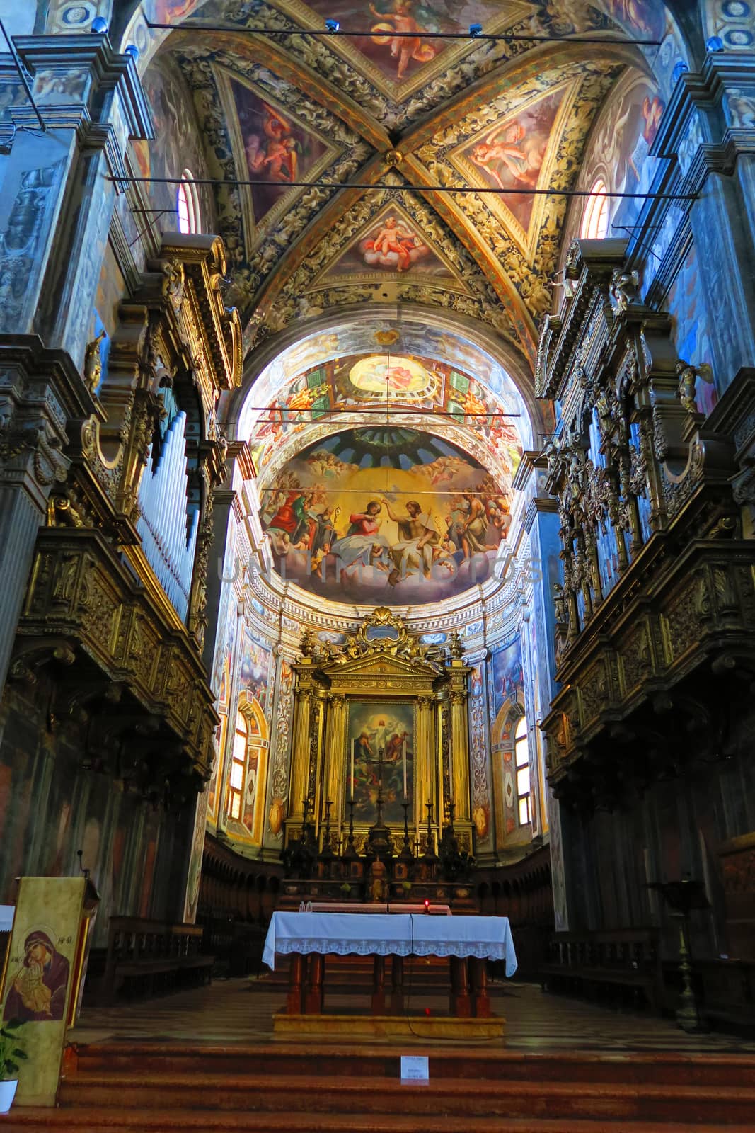 Parma,Italy, 25 september 2015. Interior of the church of St. John the Evangelist, it is a church in Parma, Italy,part of a complex also including a Benedictine convent and grocery.It was built between 1490 and 1510 and designed by Bernardino Zaccagni.Inside you can admire several frescoes of the then young painter Correggio who later became one of the most important painters of the Italian Renaissance.