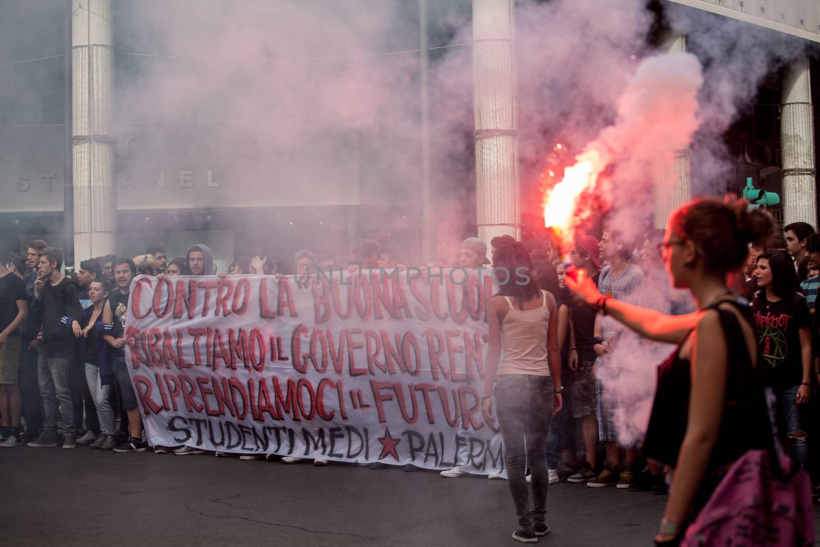 ITALY, Palermo: Thousands of students marched and held banners against Renzi's school reform in Palermo, Italy on October 9, 2015.A theme of the protests is the revisions to the calculation of family income, which some say will reduce scholarships and housing for students. Students throughout the country protested what's know as La Buona Scuola.  A spokesman for the protesters said they were going to announce a week of mobilization lasting until October 17. They plan to launch an attack for free education and reversal of policies. 