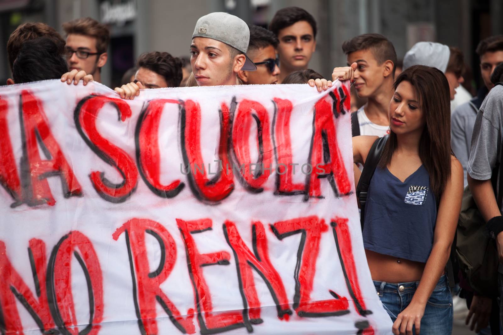 ITALY - PROTEST- DEMONSTRATION AGAINST SCHOOL REFORM by newzulu