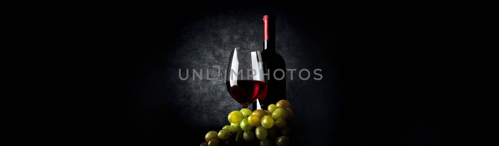 Composition with wine on black by Givaga