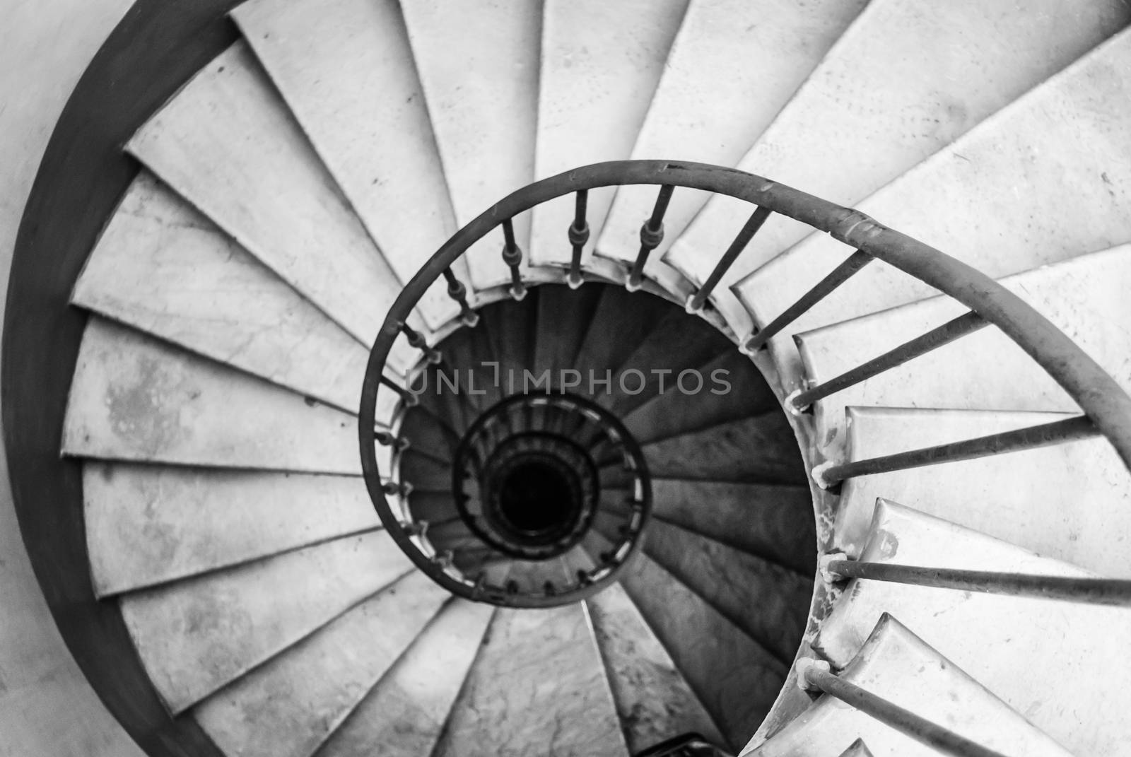 Spiral staircase by rarrarorro
