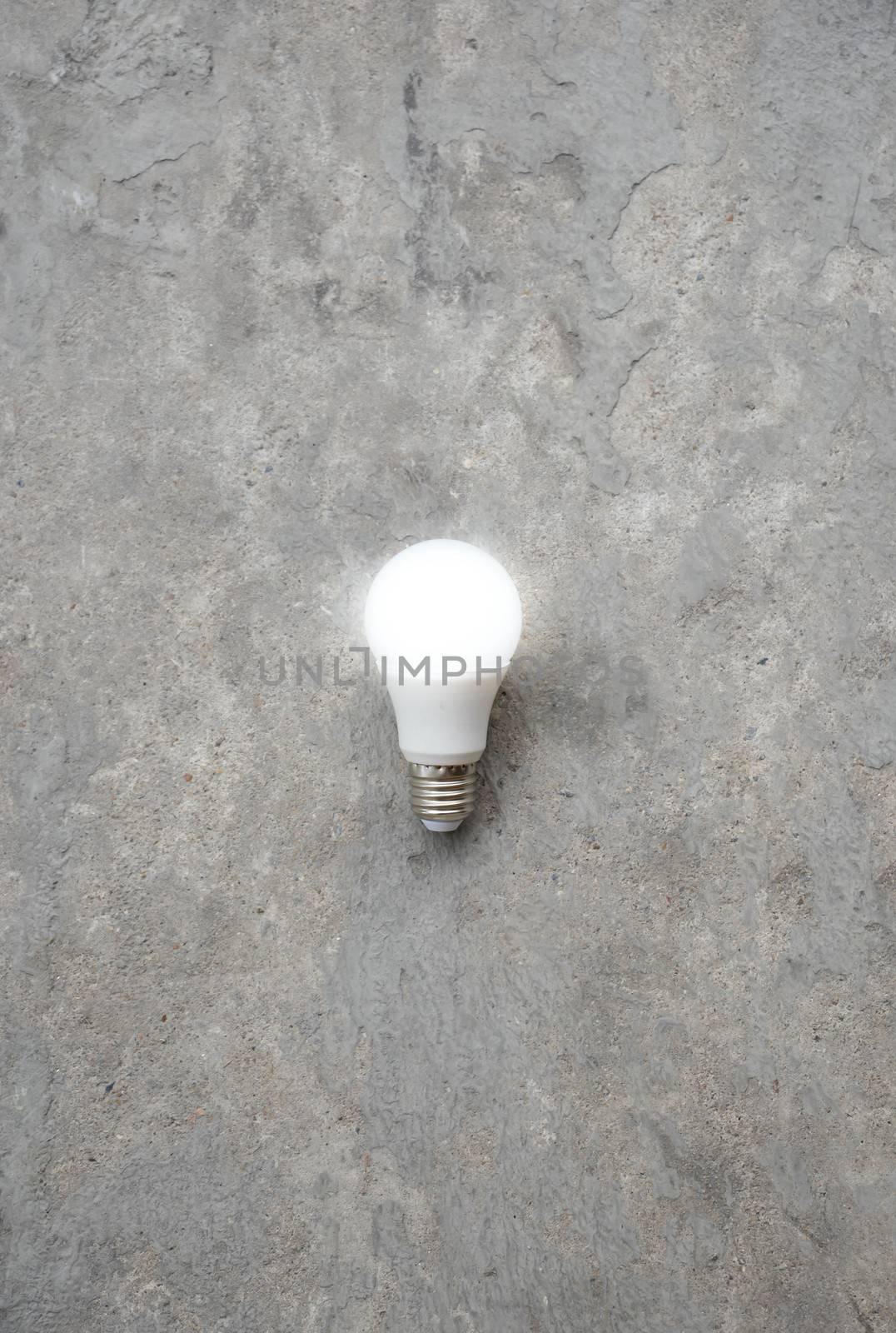 LED Bulb with lighting - Save lighting technology - Zoom out