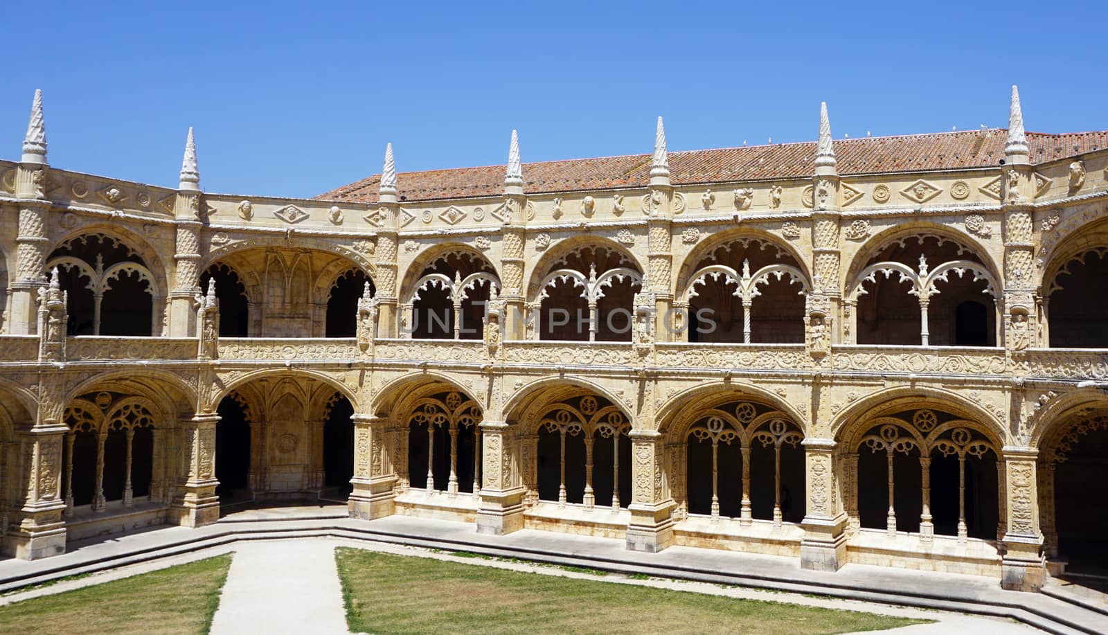 court of jeronimos architecture lisbon Portugal