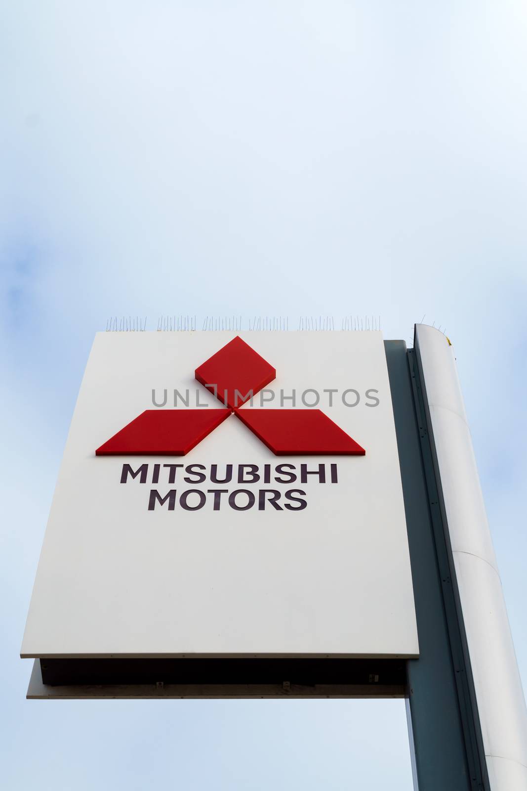Mitsubishi Motors  Vertical Autombile Dealership Sign by wolterk