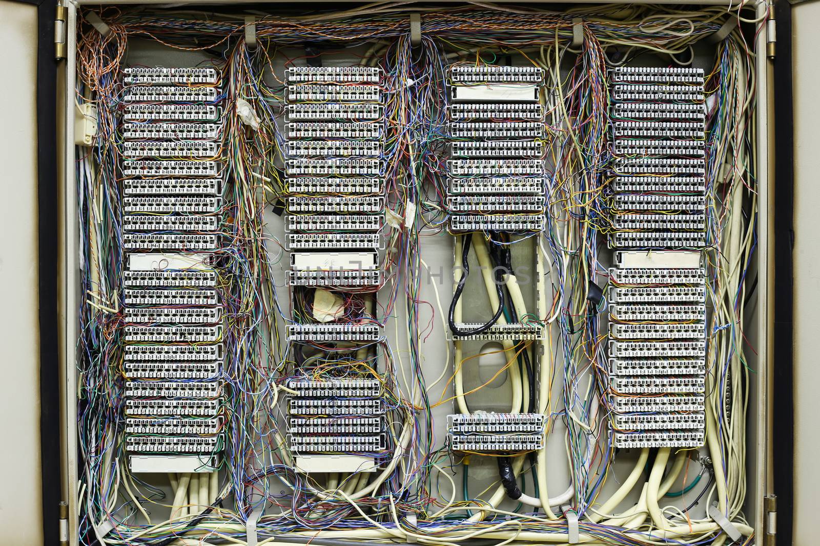 Communication control circuit panel used for phones by powerbeephoto