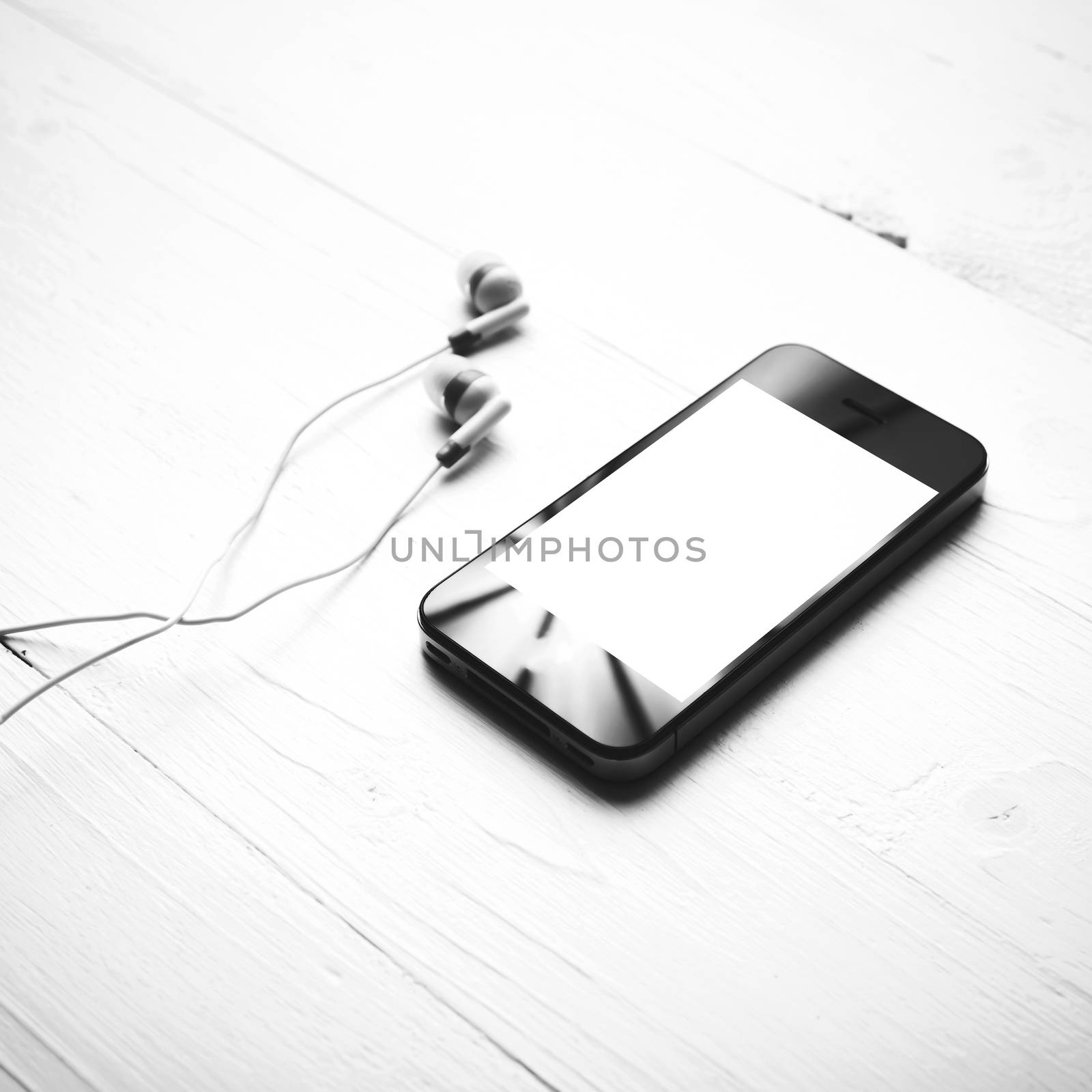 cellphone with earphone black and white color style by ammza12