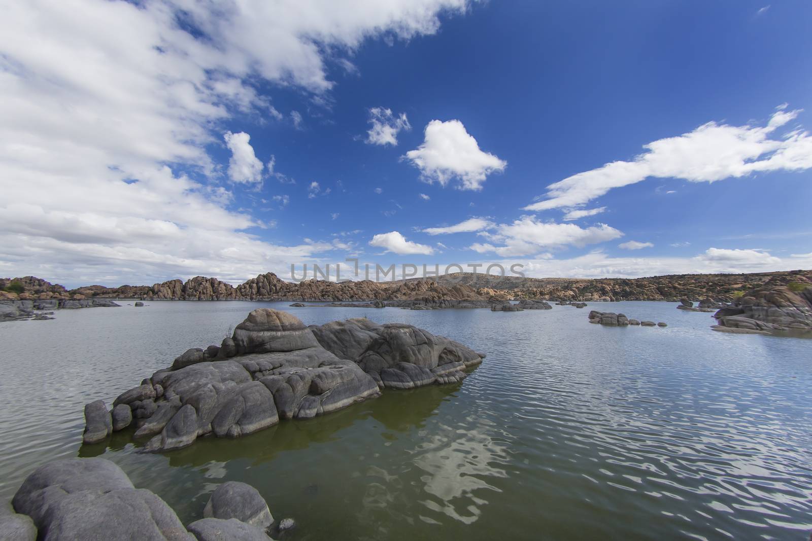 Lake views in the Arizona desert