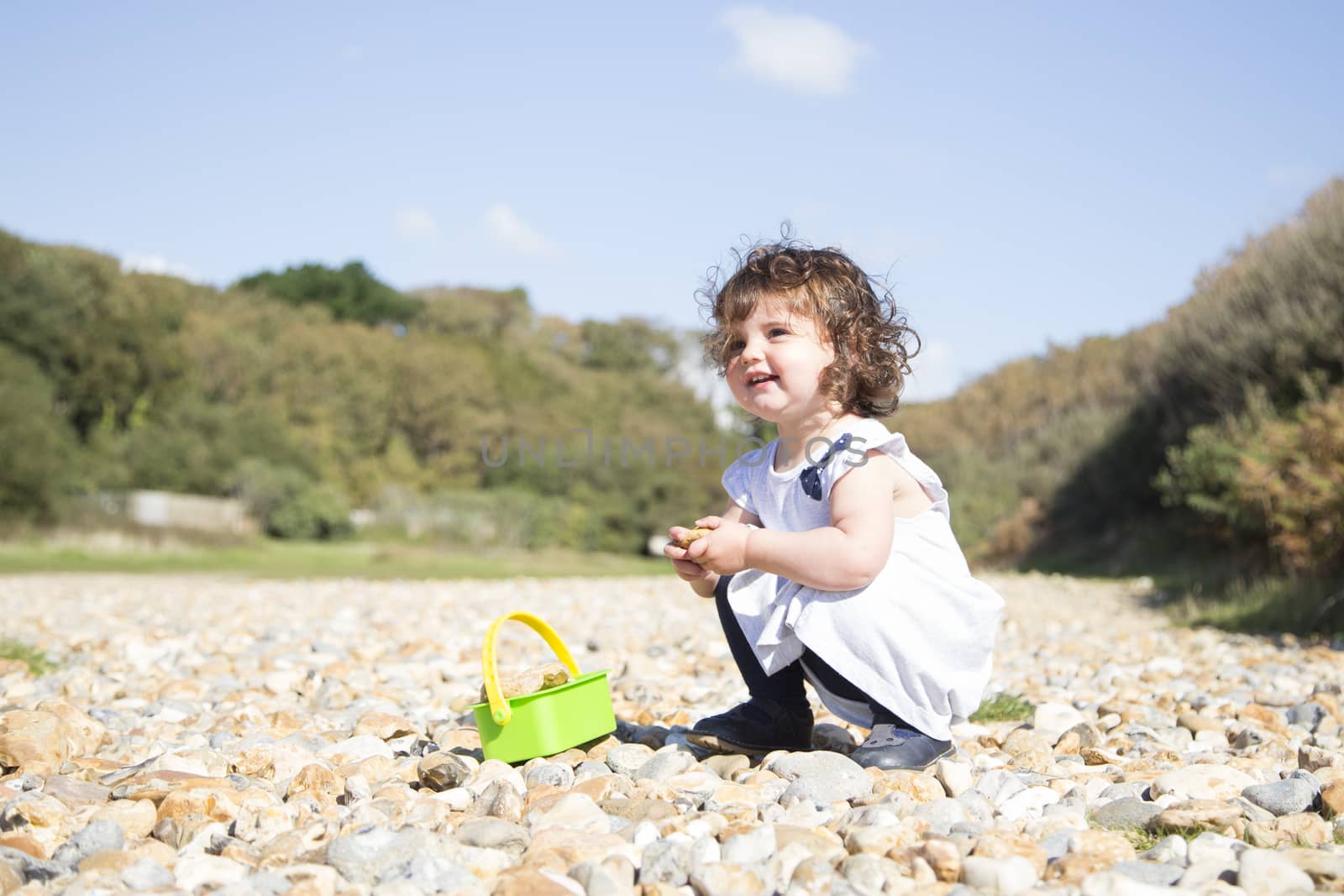 Playing with the pebbles by mattkusb