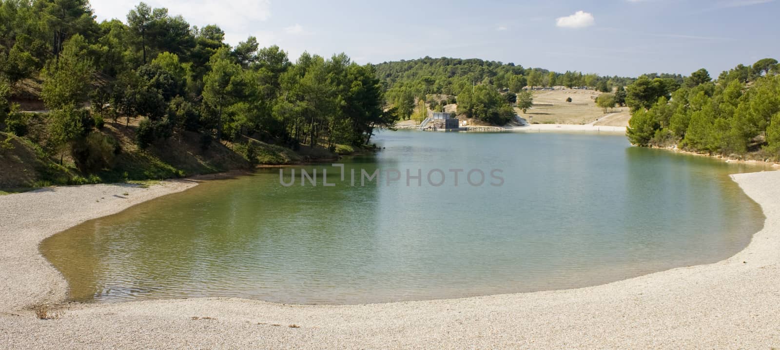 Lac de Cavayere, South France