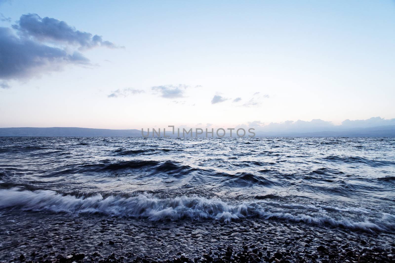 waves of the sea, the dark water