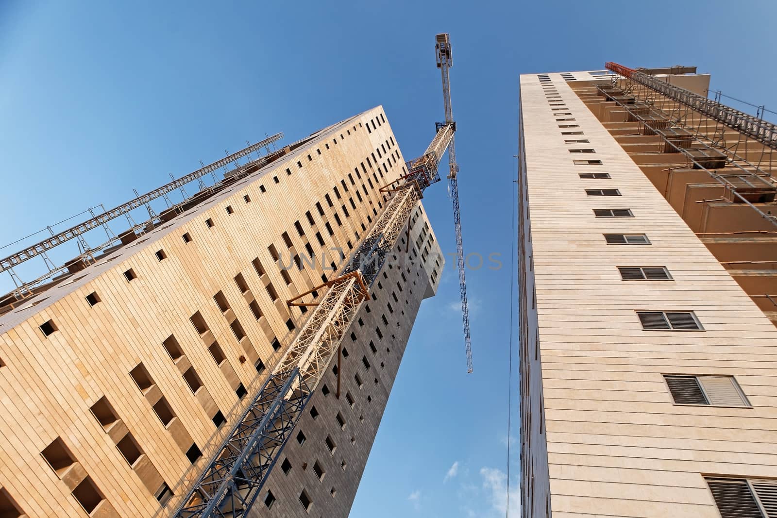 building high-rise buildings, a profitable business