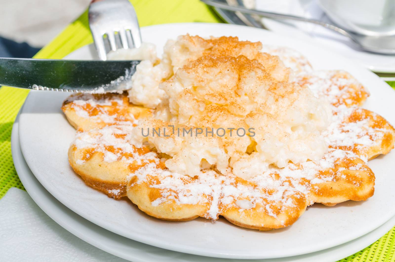Oma waffles with rice pudding and cinnamon