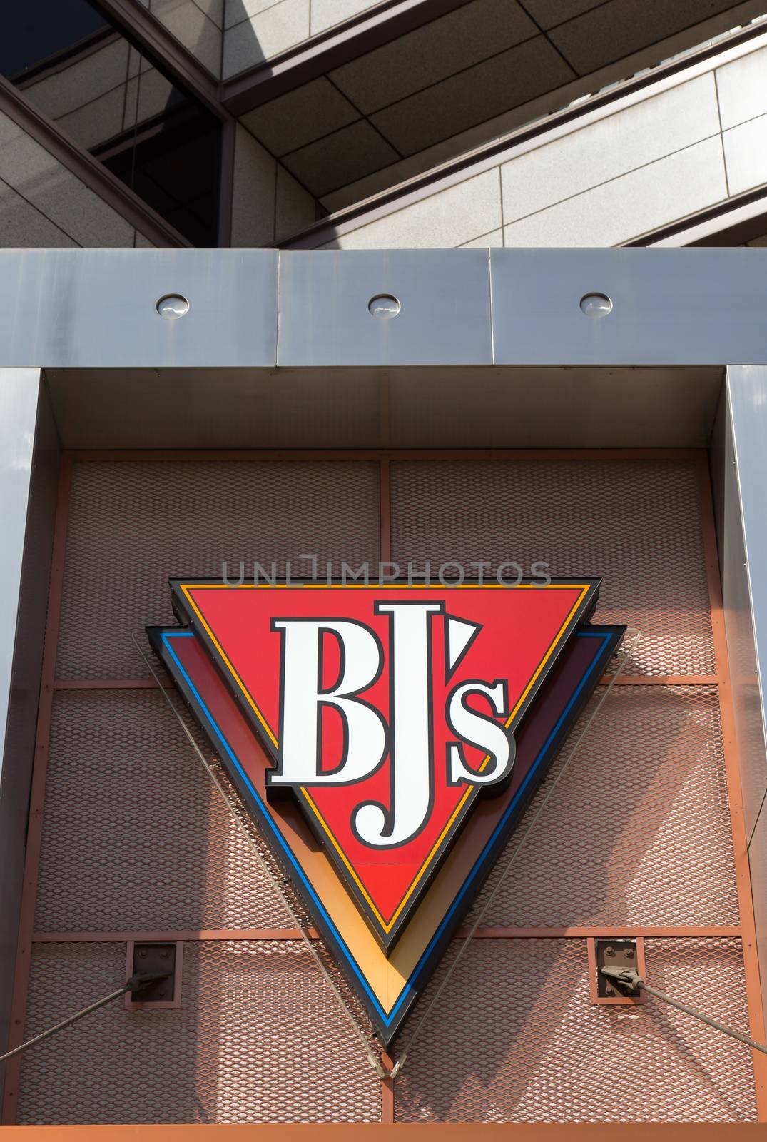 GLENDALE, CA/USA - OCTOBER 24, 2015:  BJ's Restaurant Brewhouse Sign. BJ’s Restaurants, Inc. currently owns and operates 148 casual dining restaurants under the name BJ's Restaurant & Brewery.