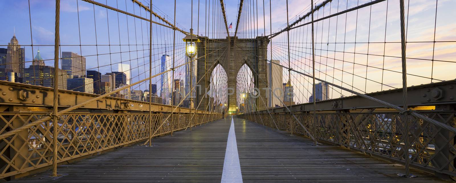 Panoramic view of Brooklyn Bridge by vwalakte