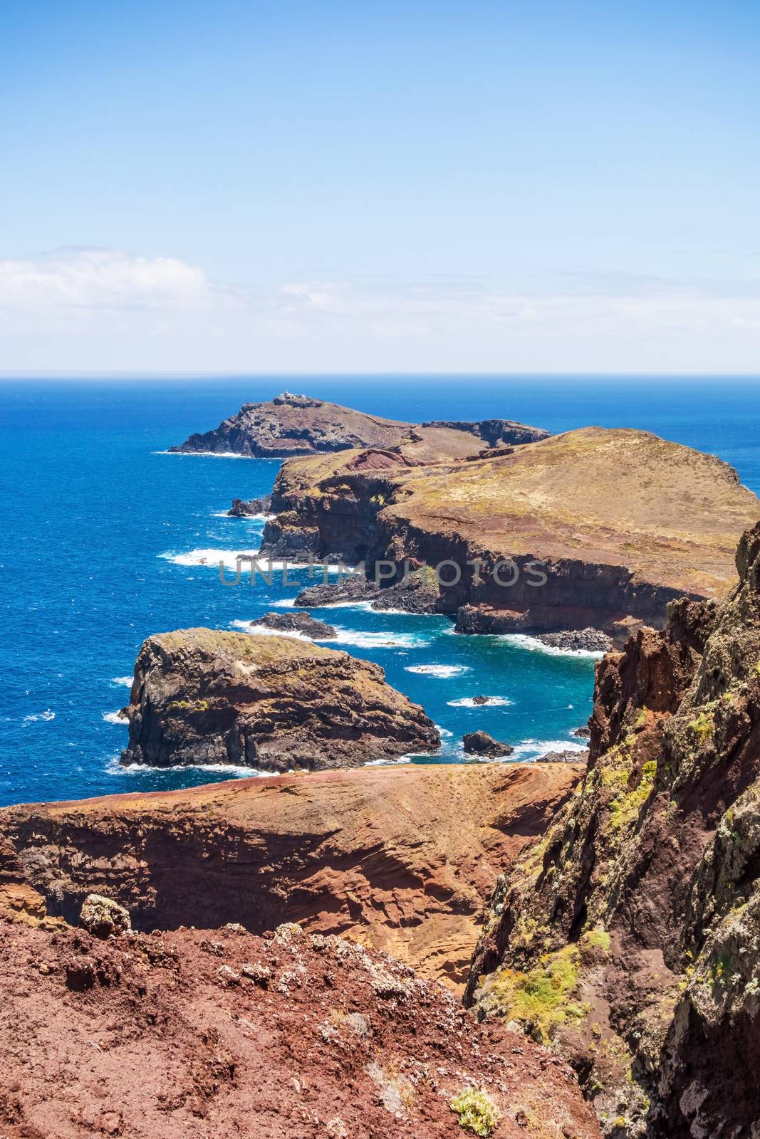 Island Ilheu da Cevada / do Farol - the most easterly point on Madeira - view from Ponta do Furado