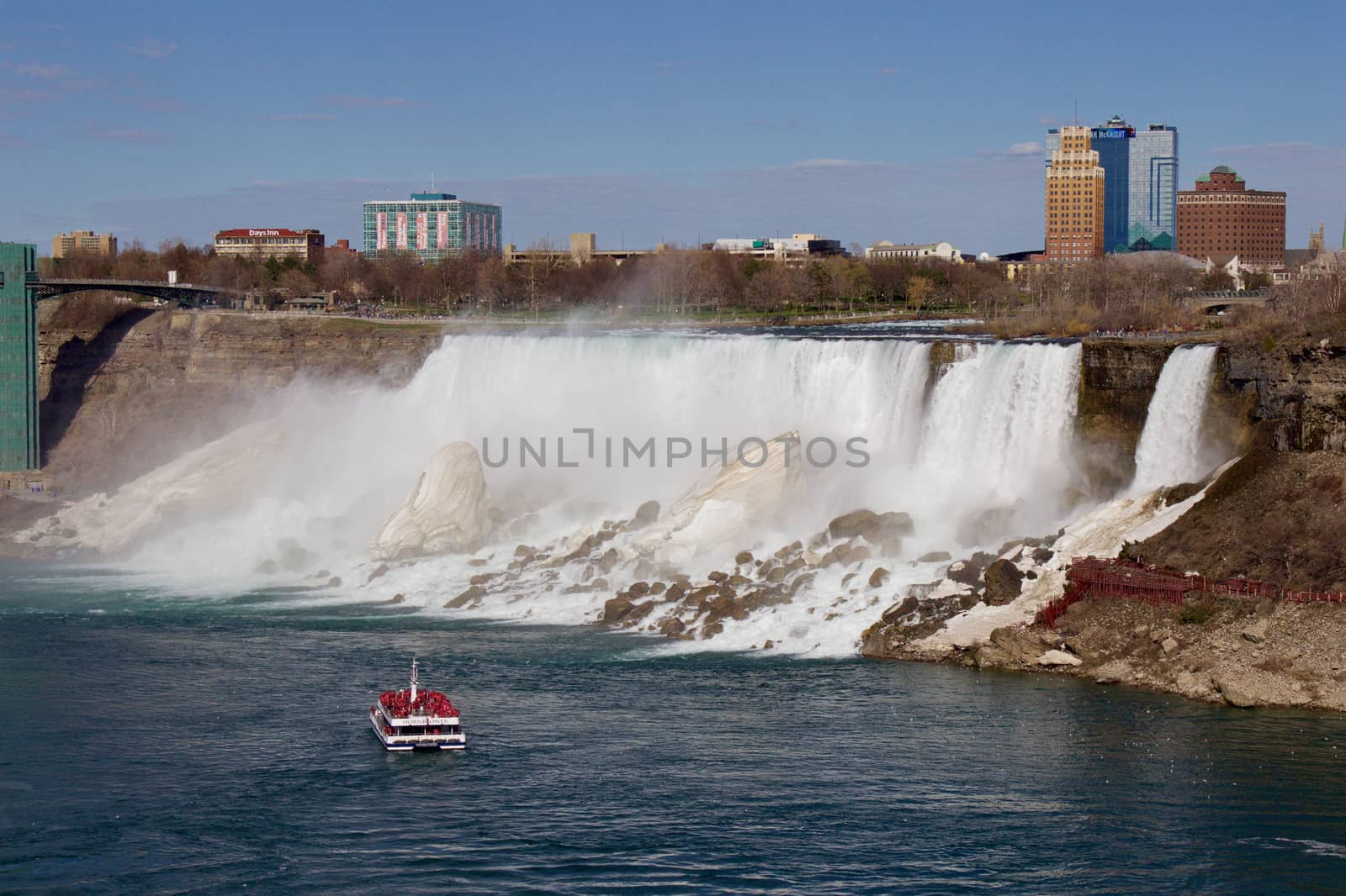 The American side of the Niagara falls with the ice