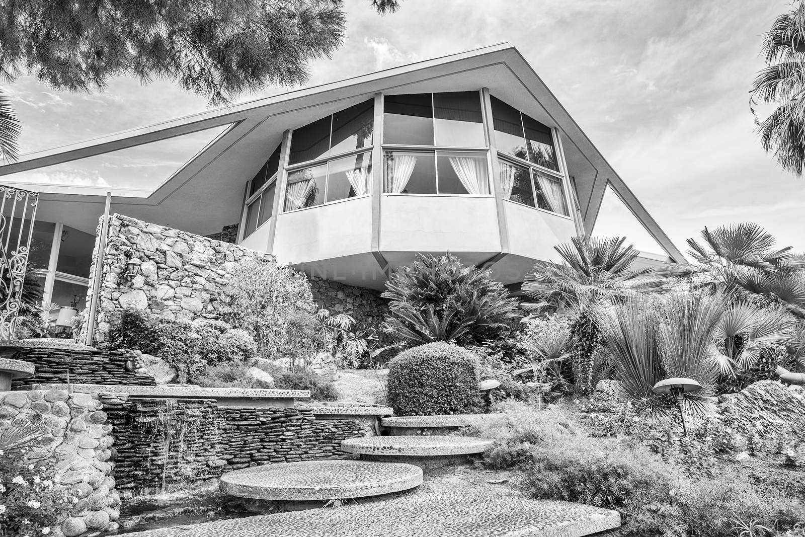 PALM SPRINGS, RIVERSIDE COUNTY, CALIFORNIA, USA - SEPTEMBER 20:  Historic mid century home built by Robert Alexander, designated The House of Tomorrow and used by Elvis Presley and Priscilla Presley on their honeymoon in 1967, on September 20, 2015 in Palm Springs, California, USA.