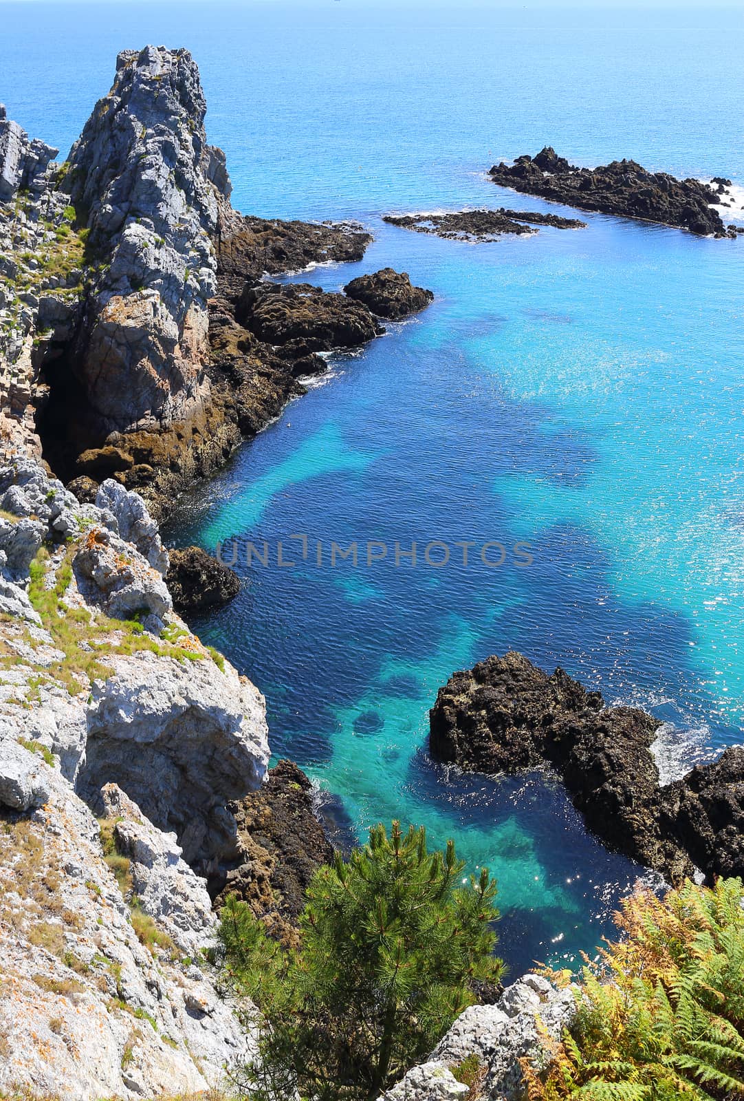 Ile Vierge, Crozon Peninsula, Finistere, Brittany, France