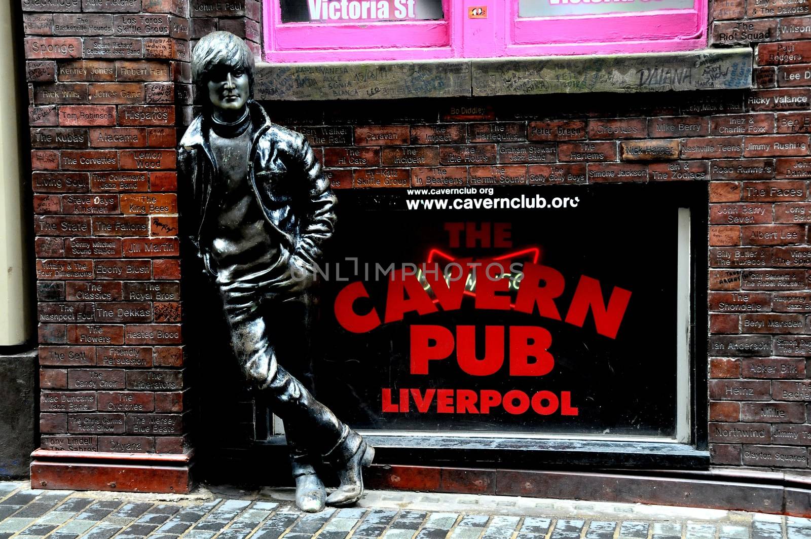 John Lennon statue in Liverpool