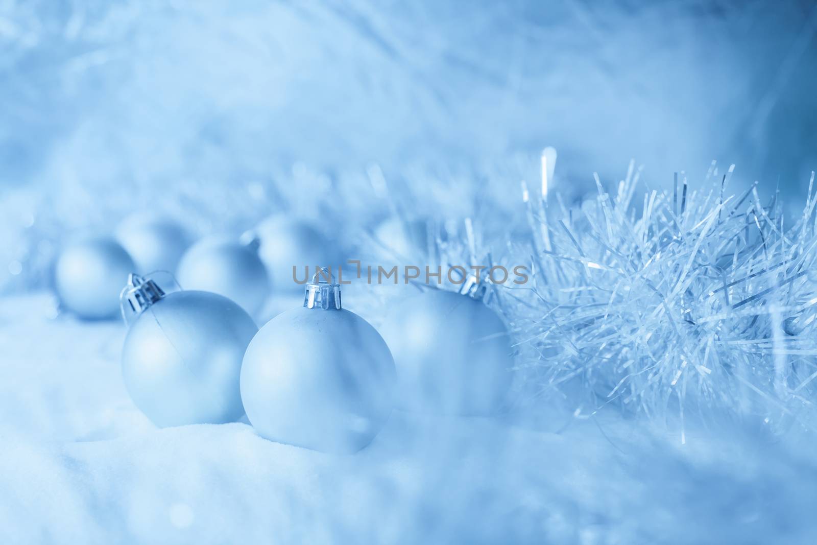 Blue Christmas balls by anelina