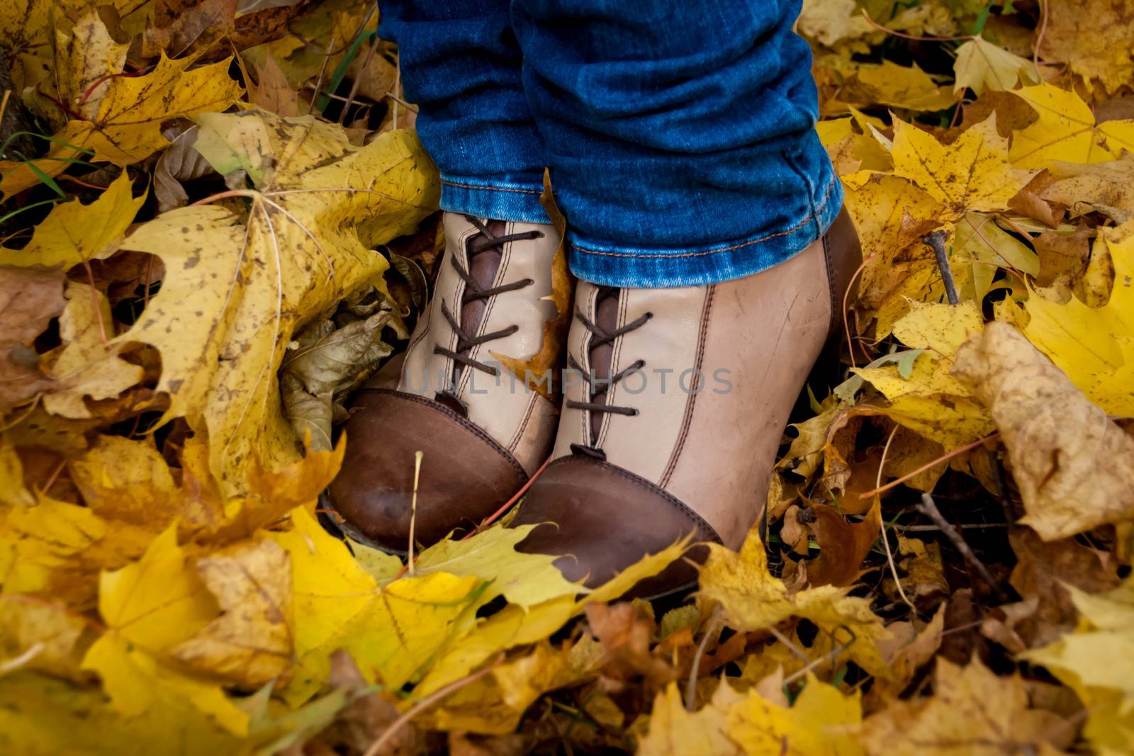 autumn, leaves, legs and shoes.  by alexx60