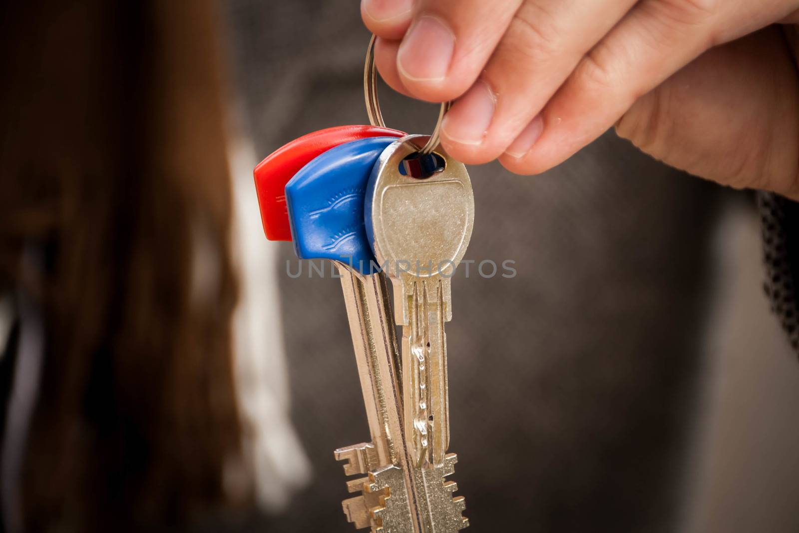 to buy or build an apartment or house, keys in hand