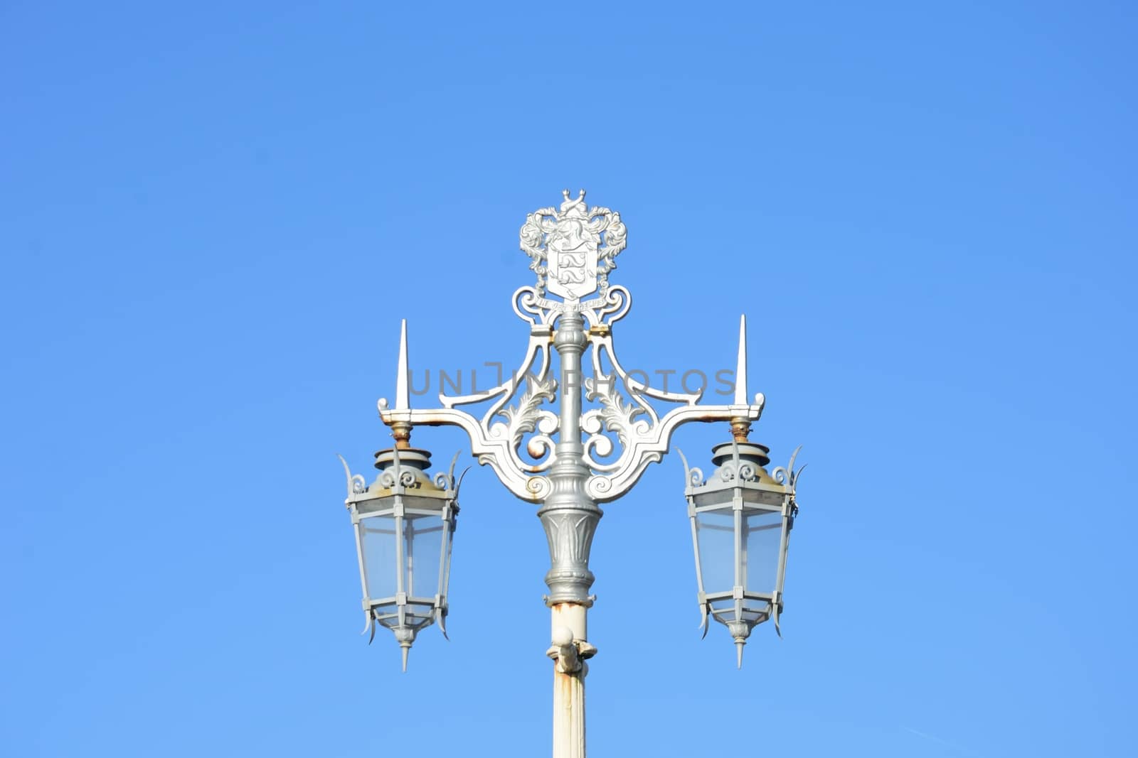 Ornate street lamps brighton by pauws99