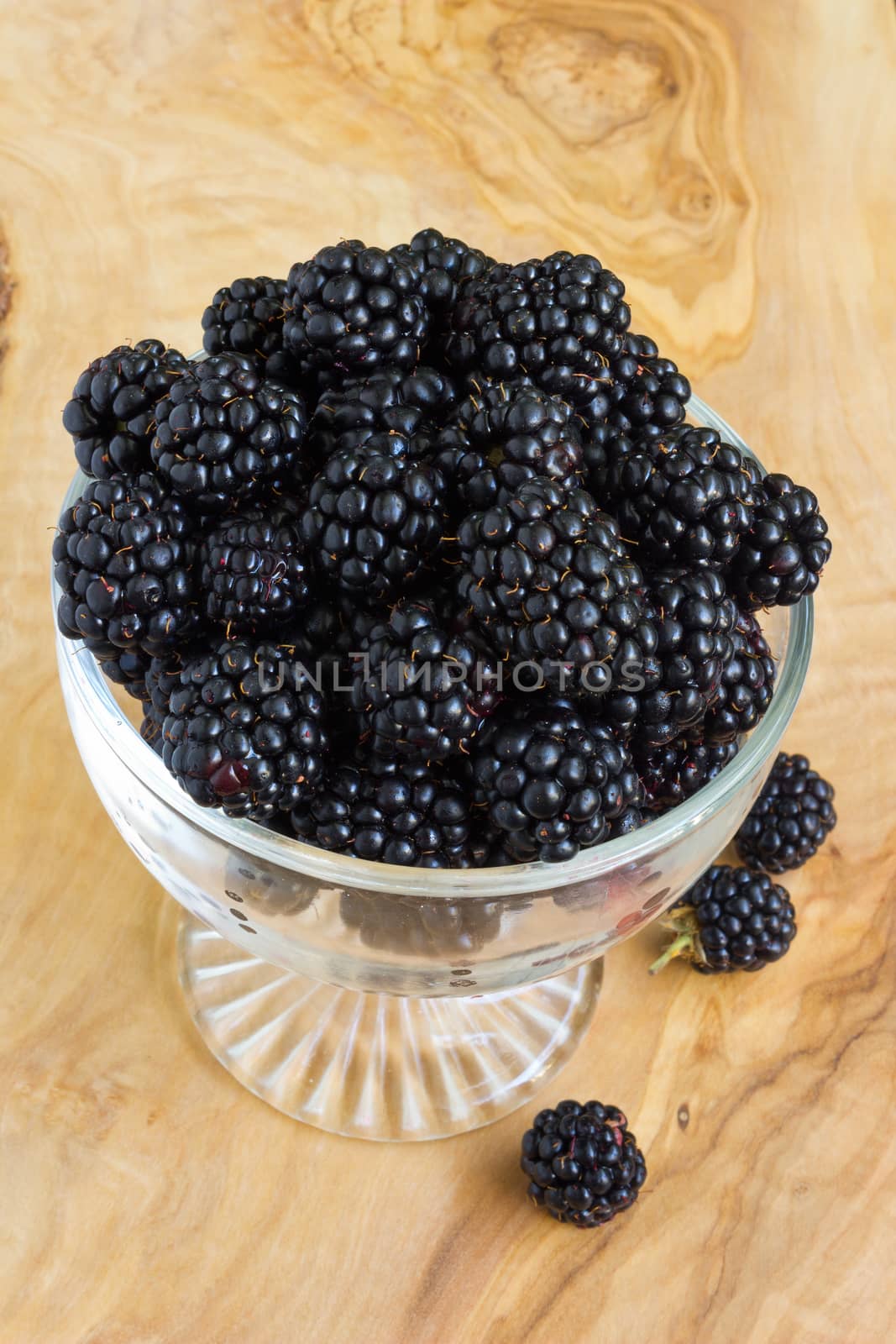 Blackberries served in a glass bowl