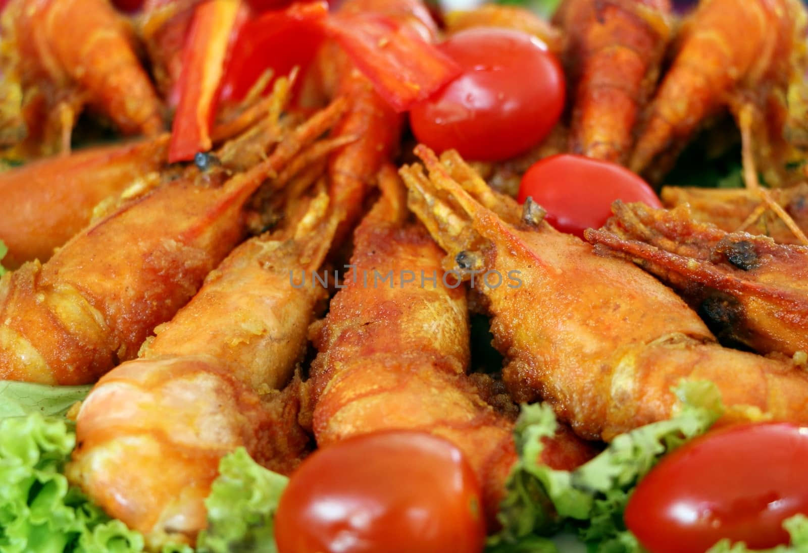 Delicious fresh fried shrimp by razihusin
