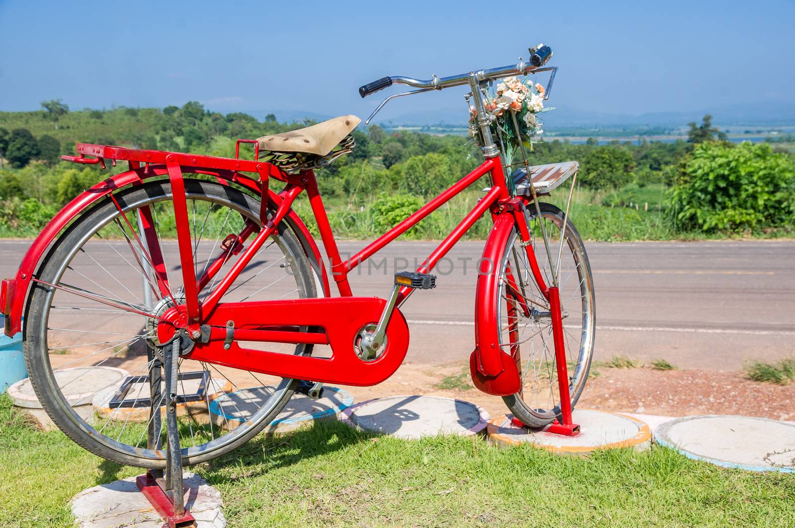 Bicycle parked by seksan44