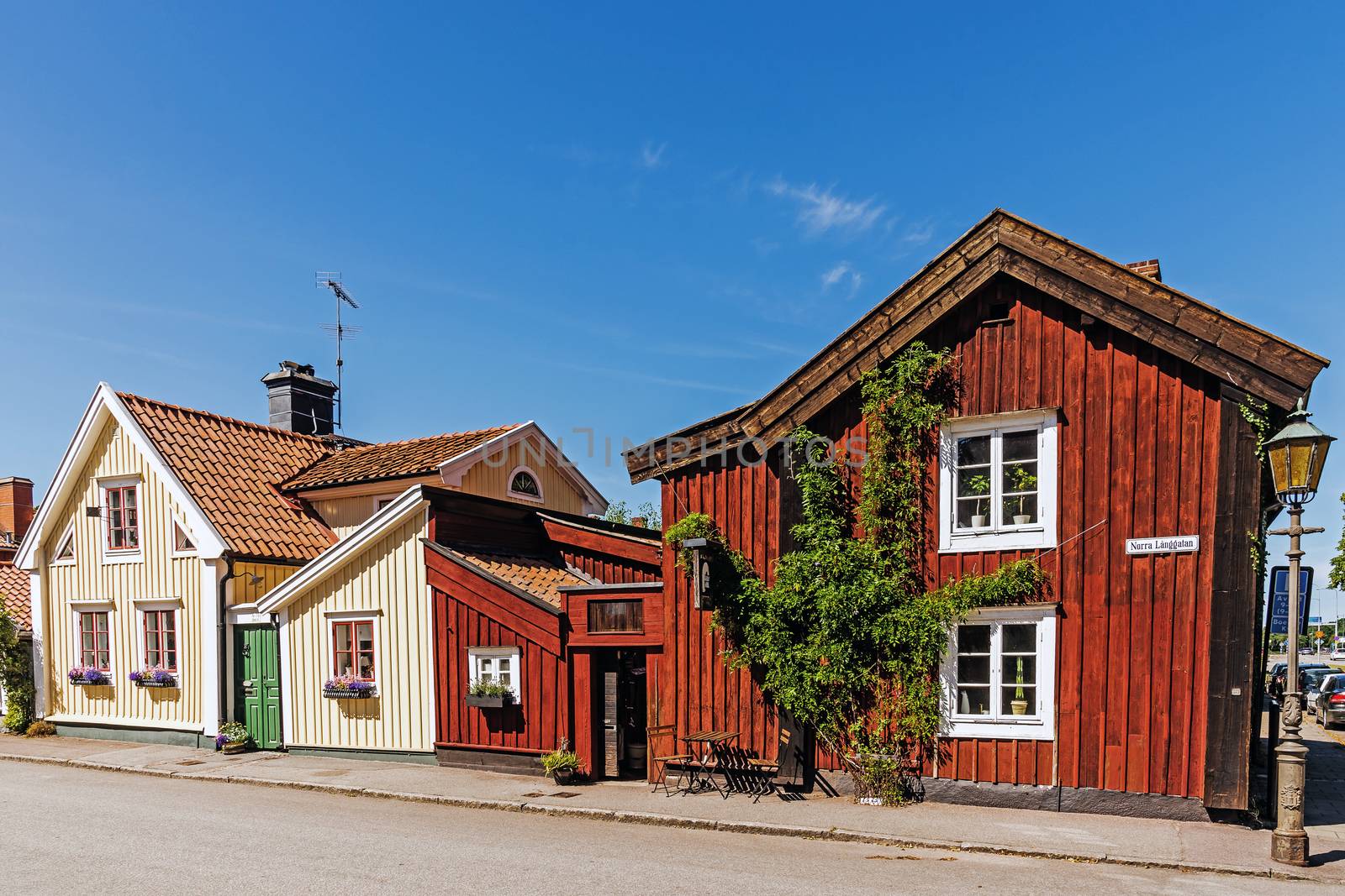 Small residential houses in Kalmar, city situated by the Baltic Sea with around 36k inhabitants, the seat of Kalmar Municipality and the capital of Kalmar County.