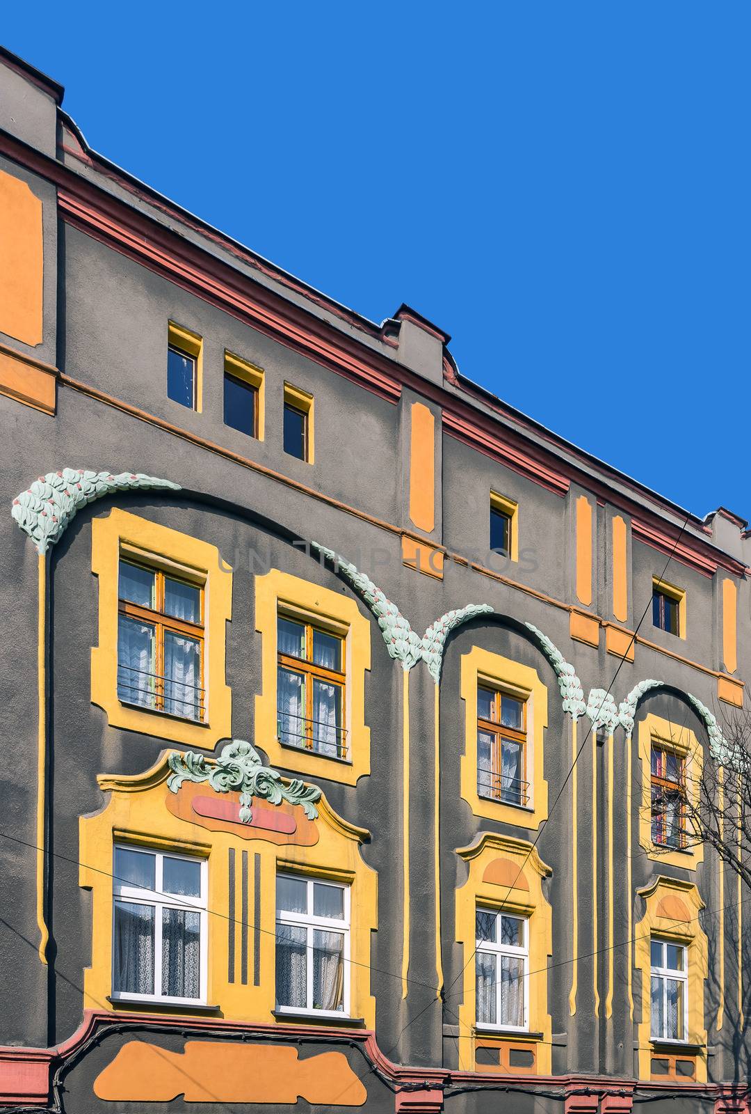 Facade of an Art Noveau tenement by pawel_szczepanski