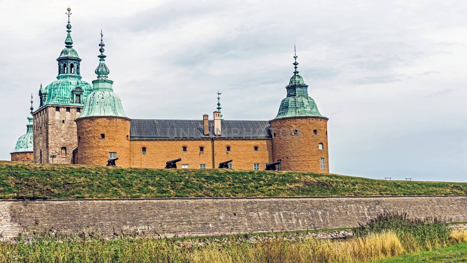Legendary castle in Kalmar by pawel_szczepanski