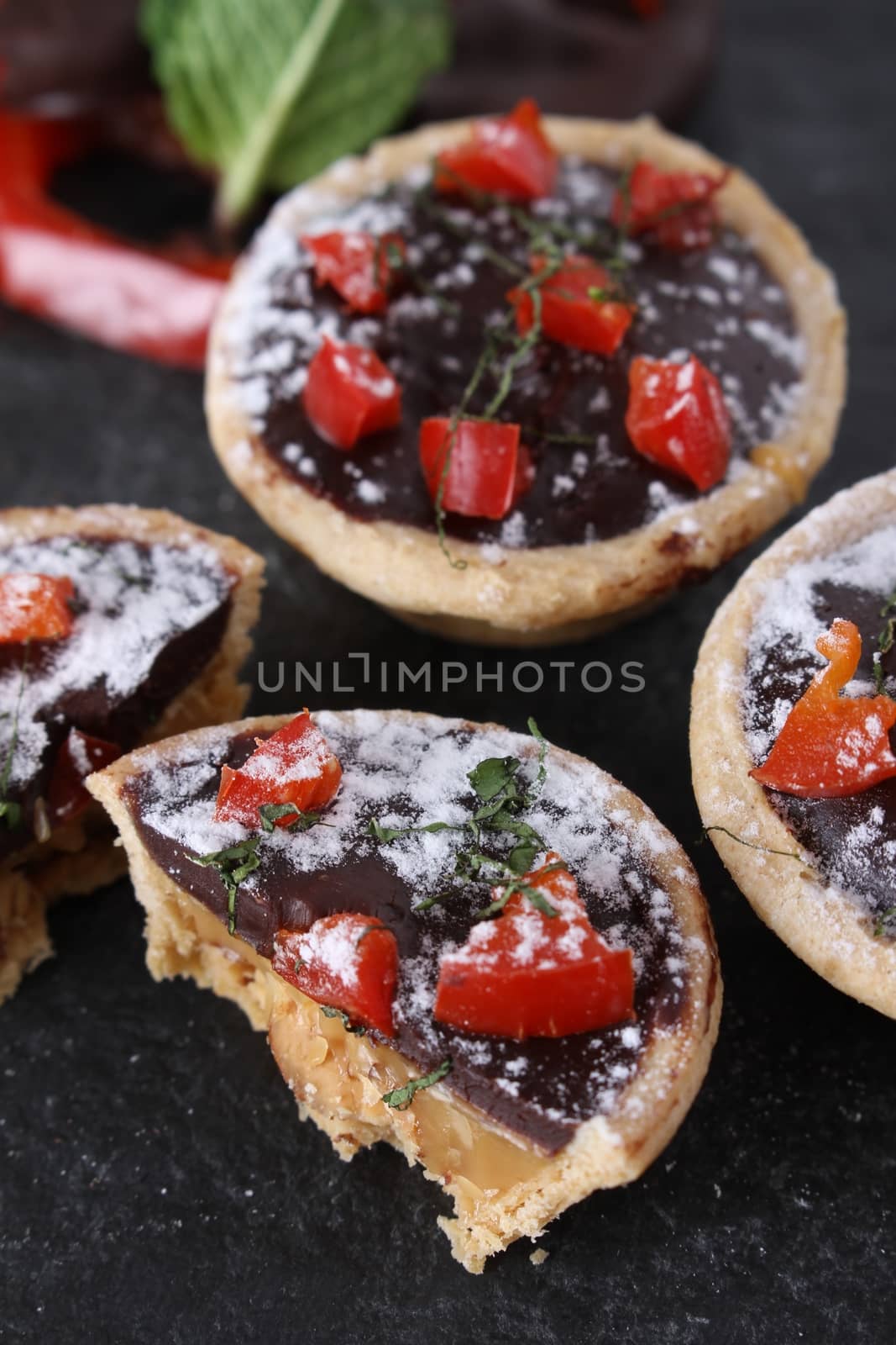 mini chocolate tarts with chili