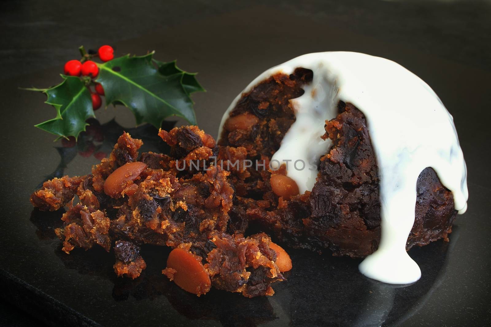 steamed christmas fruit  pudding