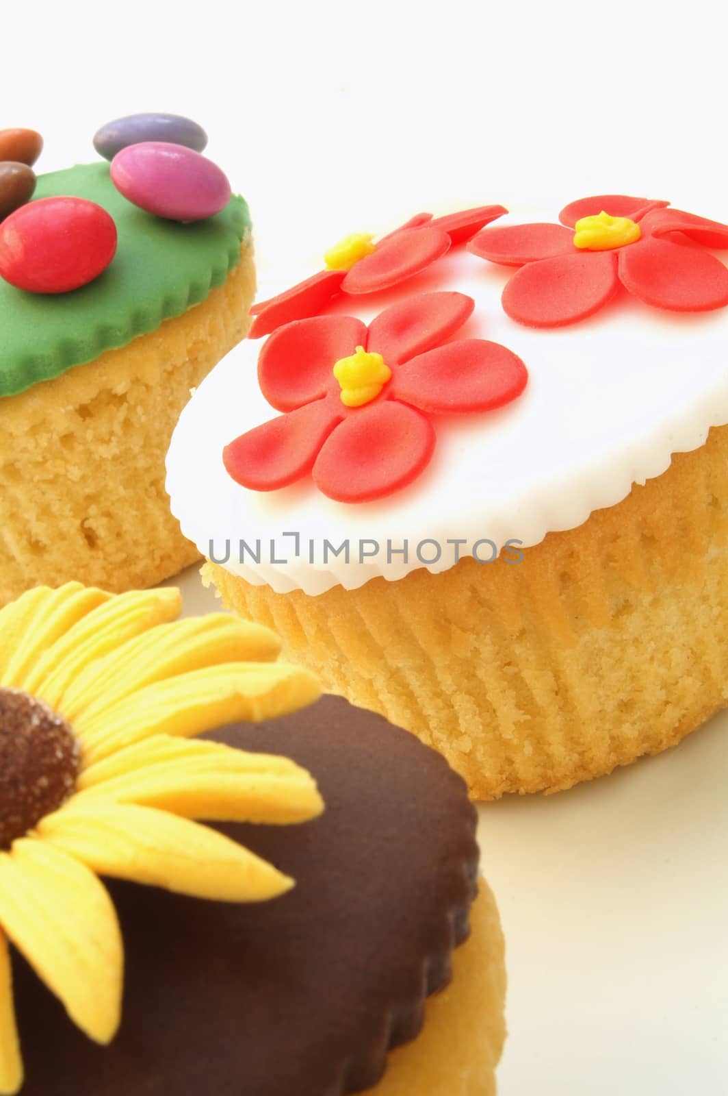 decorated cup cakes