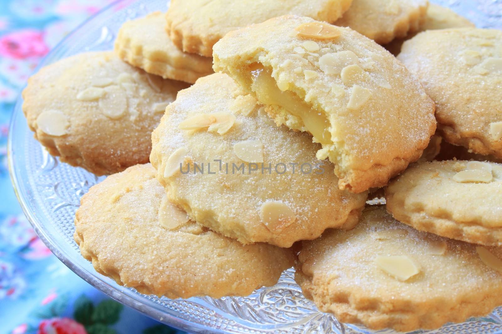 fresh baked lemon tarts