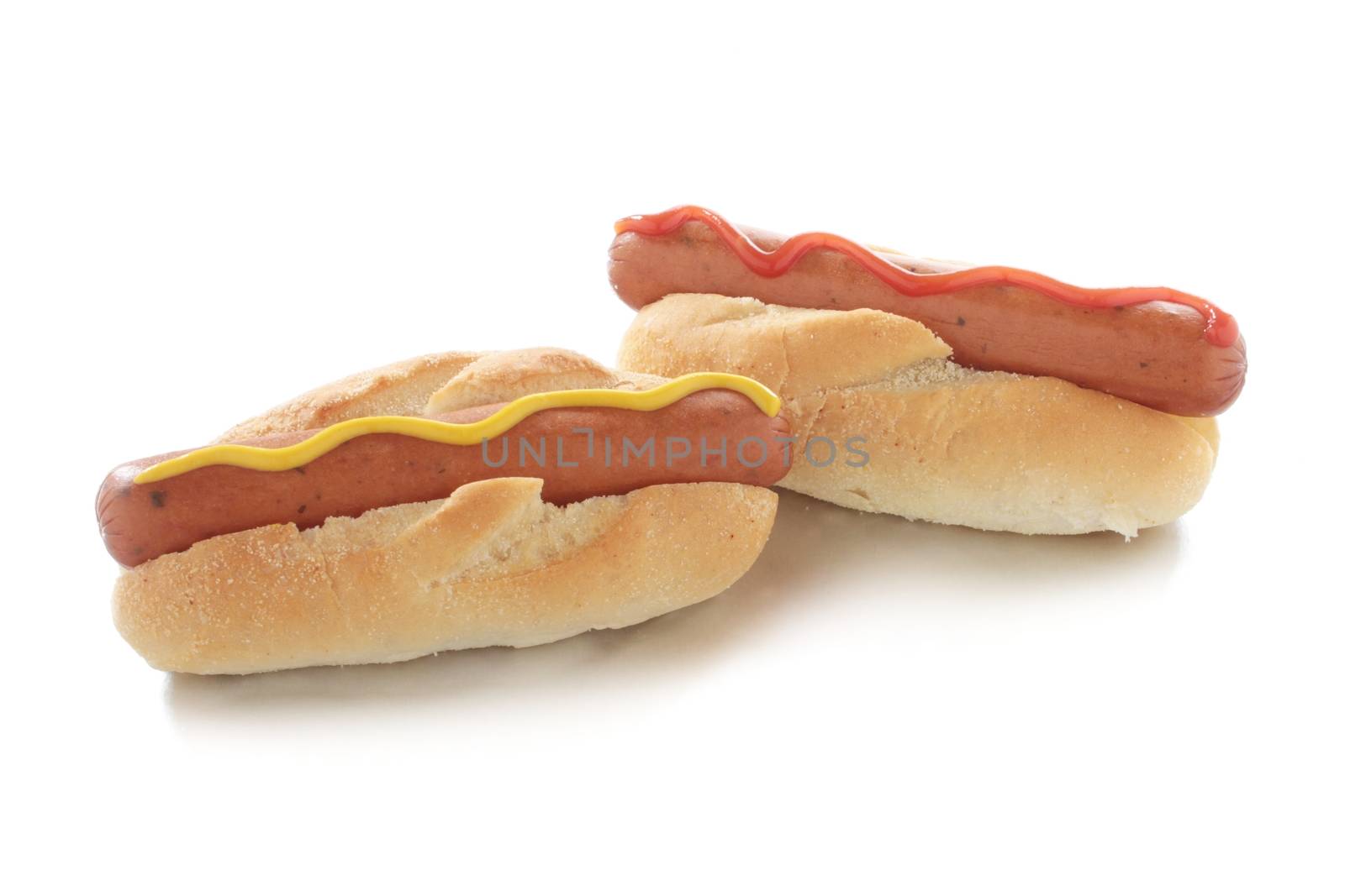 hot dog in bun by neil_langan