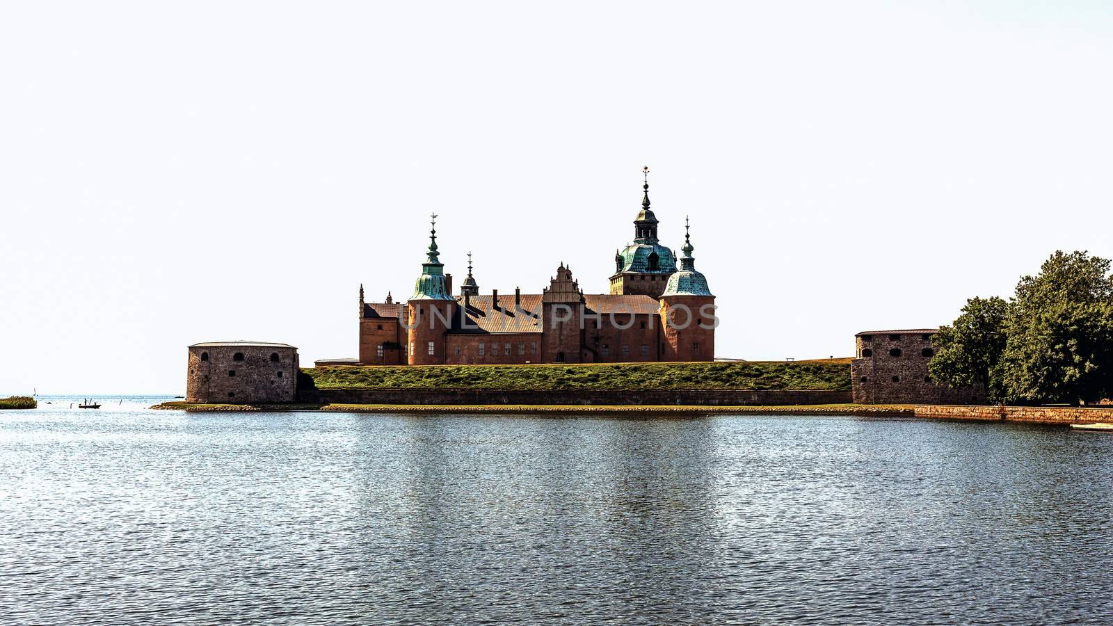 The legendary Kalmar castle dating back 800 years, reached its current design during the 16th century, when rebuilt by Vasa kings from the medieval castle into a Renaissance palace.